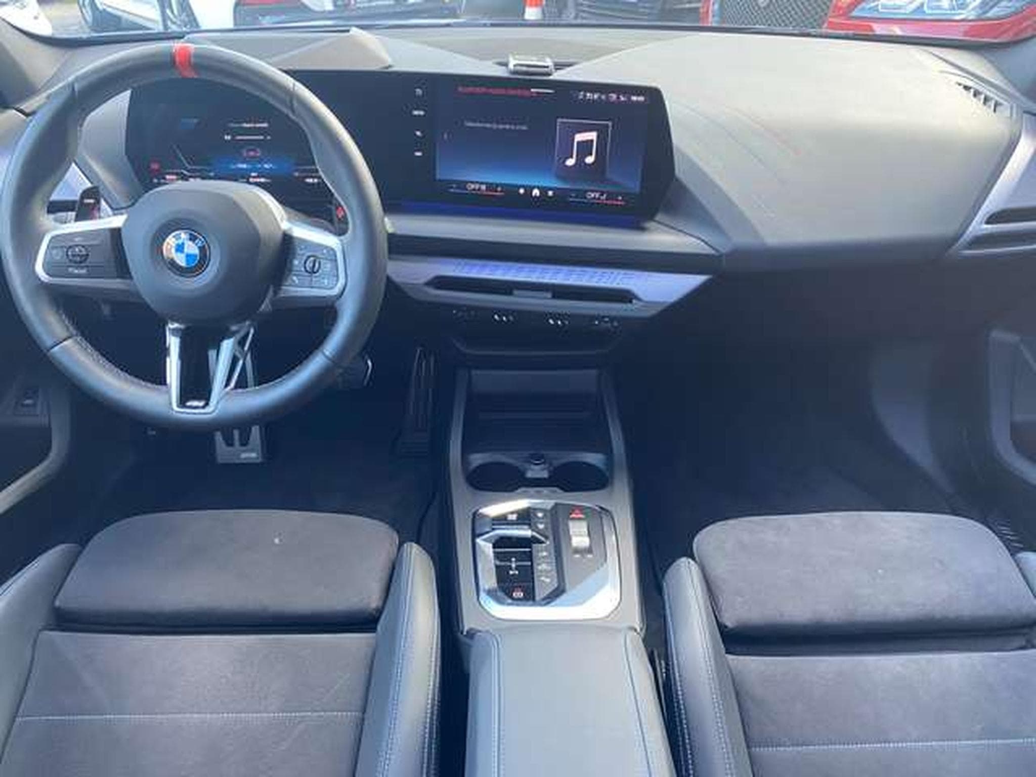 BMW M135 M135i / FULL SPEC  / jusqu'à 36 mois de garantie (2025) - Foto 11