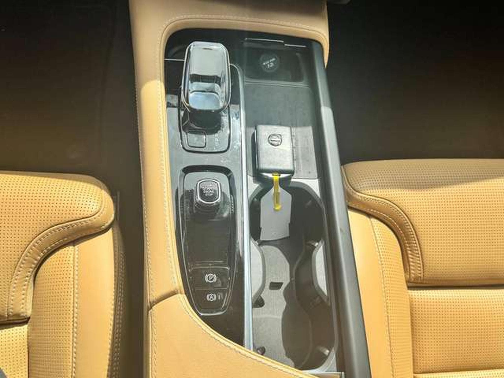 Volvo XC90 XC90 B5 D AWD Ultimate Dark / JUSQU'A 36 MOIS DE GARANTIE (2023) - Foto 17