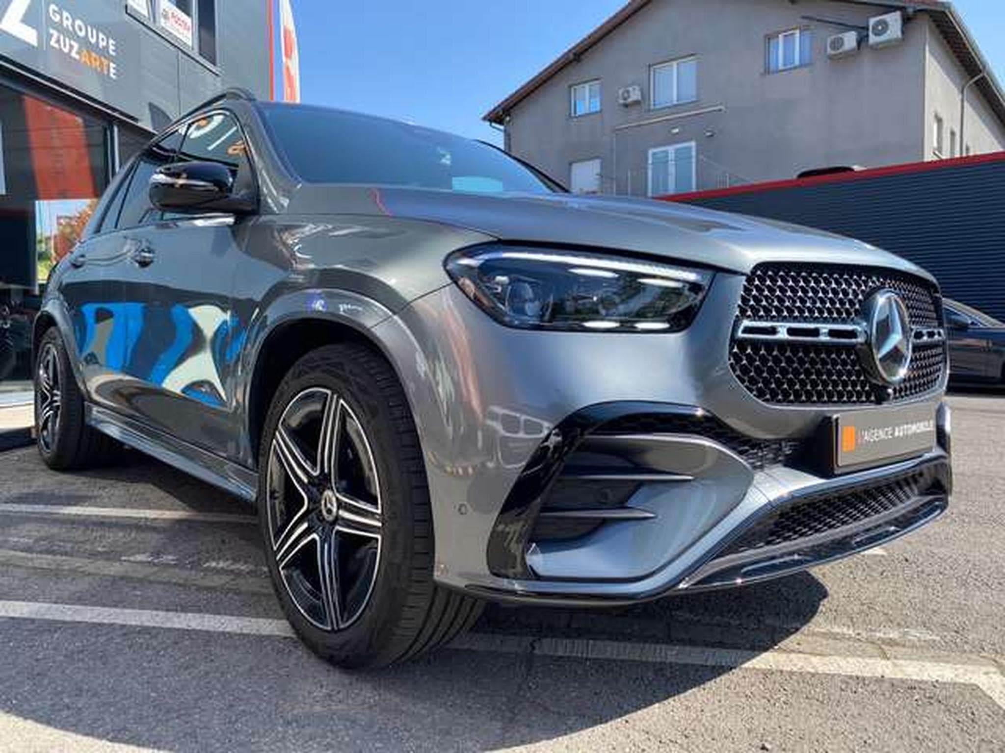 Mercedes GLE 300 GLE 300 d 4Matic 9G-TRONIC AMG Line (2025) - Photo 4