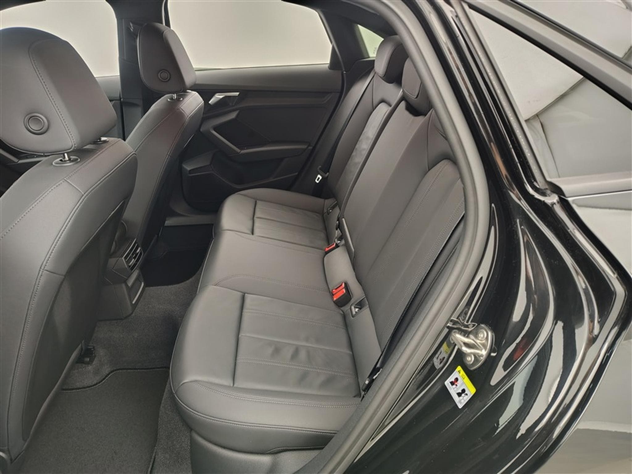 Audi A3 30 TFSI Business Edition Attraction S tronic (2023) - Photo 13
