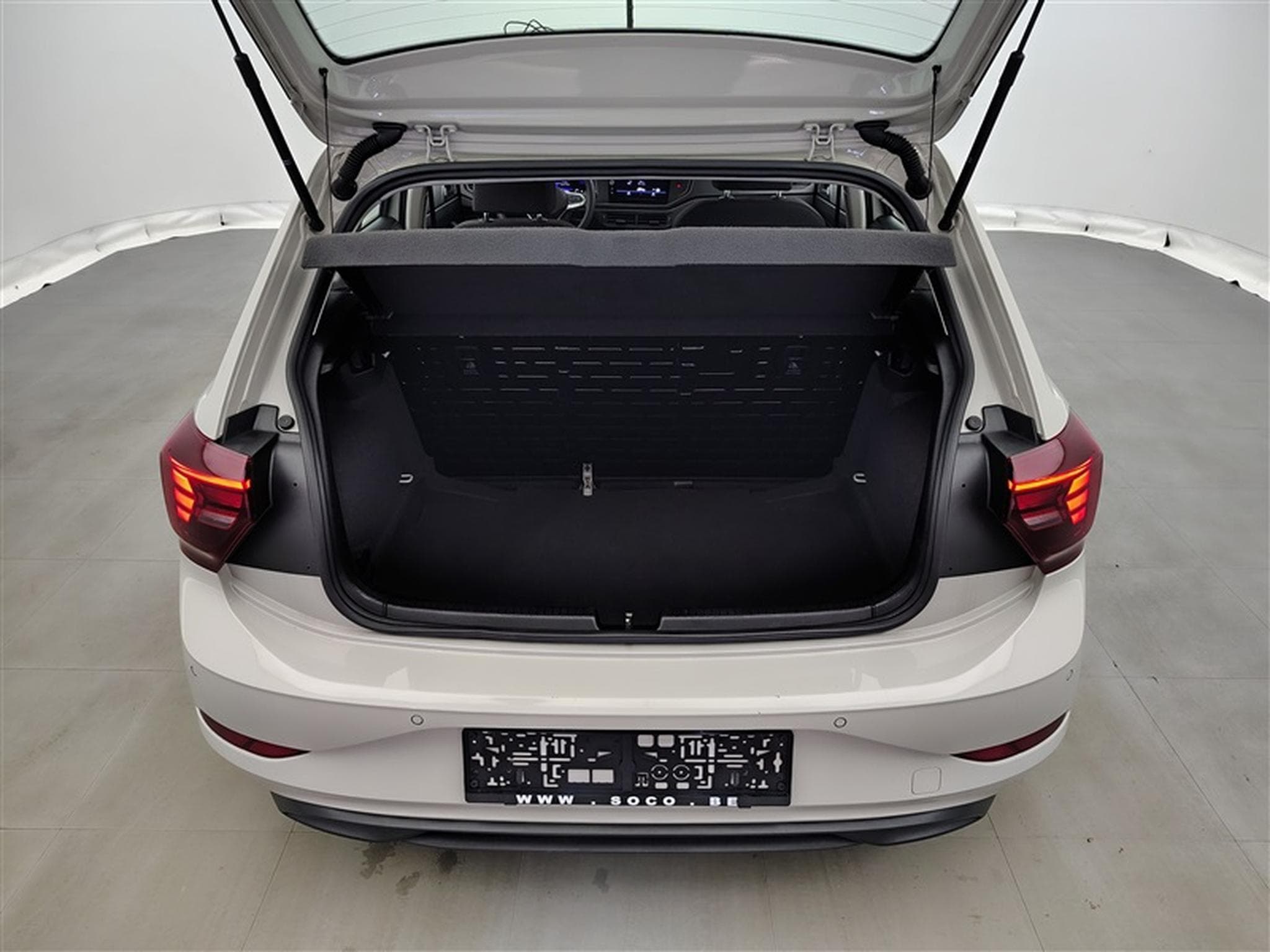 VW Polo 1.0 MPI Carplay / Led / PDC (2024) - Photo 14