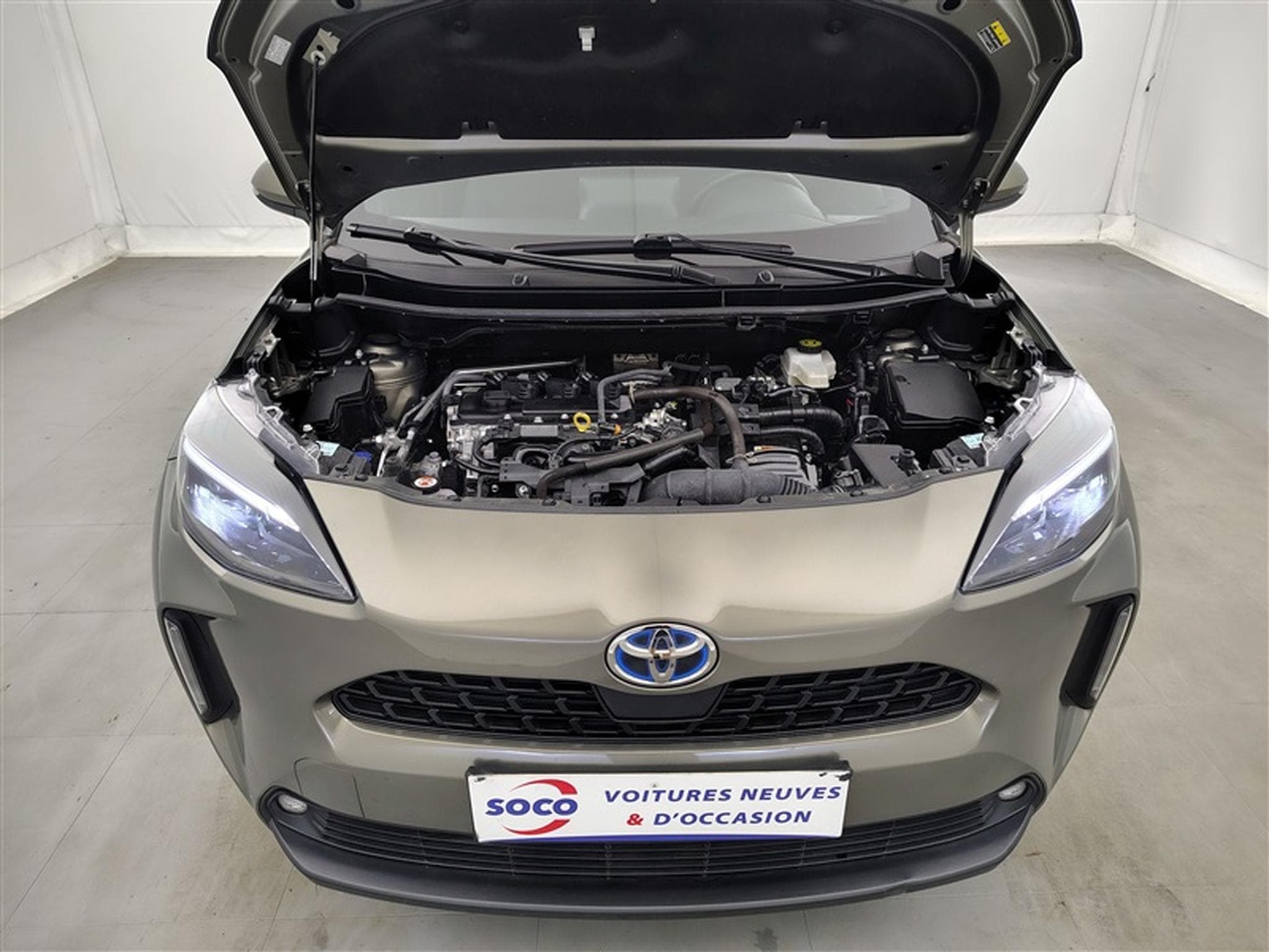 Toyota Yaris Cross Hybrid 1.5i VVT-i Dynamic Plus E-CVT *NAVI/CAM/PDC/FULL LED* (2024) - Photo 18