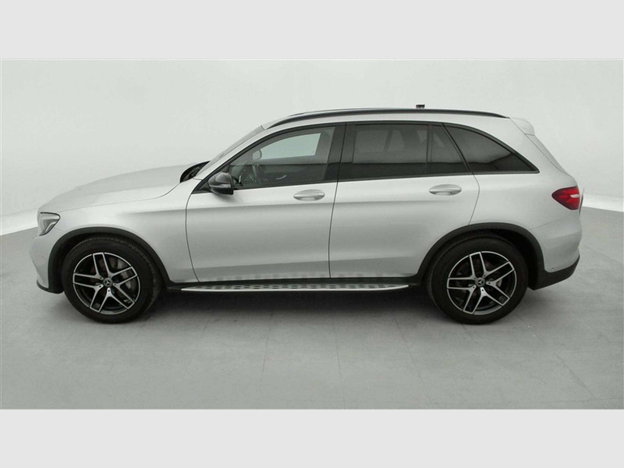 Mercedes GLC 250 4-Matic Pack AMG CILM/NAVI/CAMERA (2019) - Photo 3