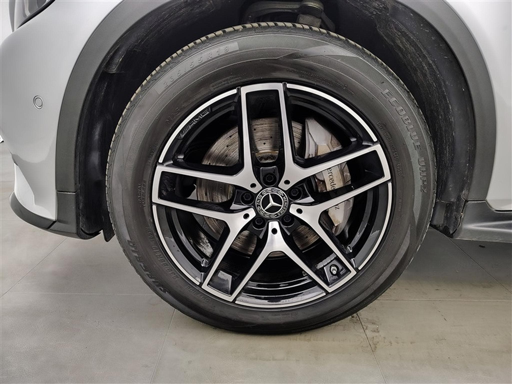 Mercedes GLC 250 4-Matic Pack AMG CILM/NAVI/CAMERA (2019) - Photo 6