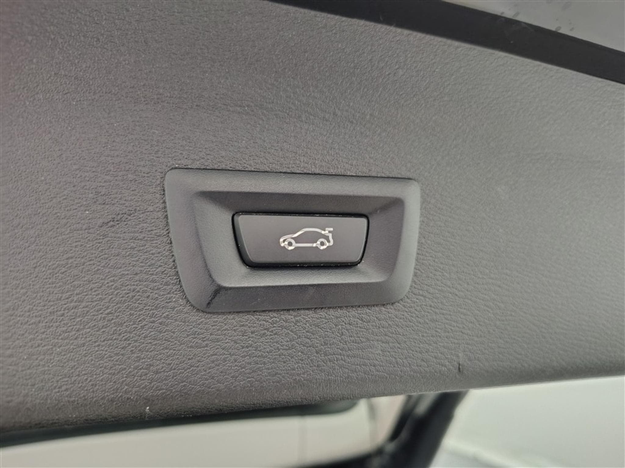 BMW X1 1.5 dA sDrive16 NAVI / CLIM / PDC AV-AR (2022) - Photo 18