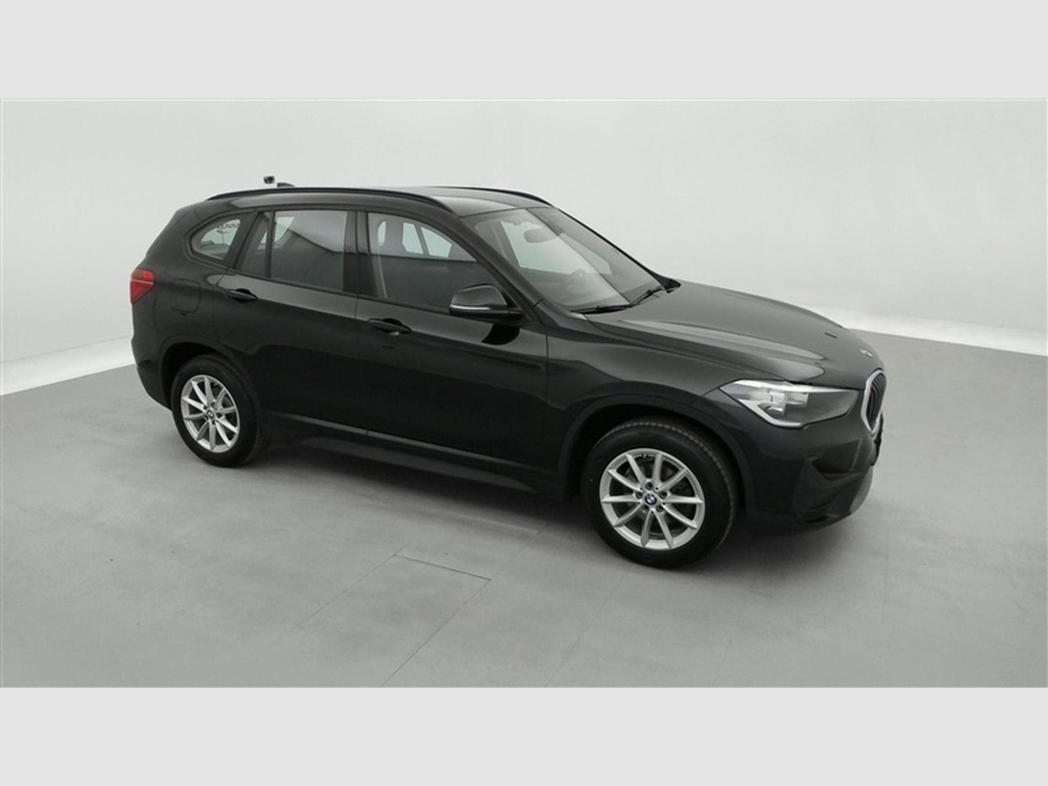 BMW X1 1.5 dA sDrive16 NAVI / CLIM / PDC AV-AR (2022) - Photo 22