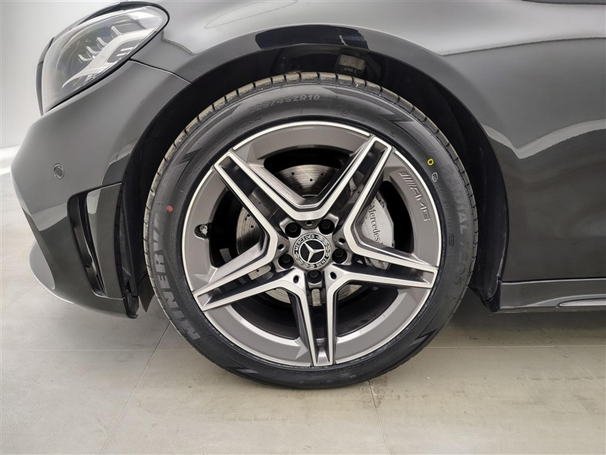 Mercedes C 180 Coupe C 180 AMG Line°NAV°CARPLAY°CAM°PDC AV-AR°FULL LED (2023) - Photo 6