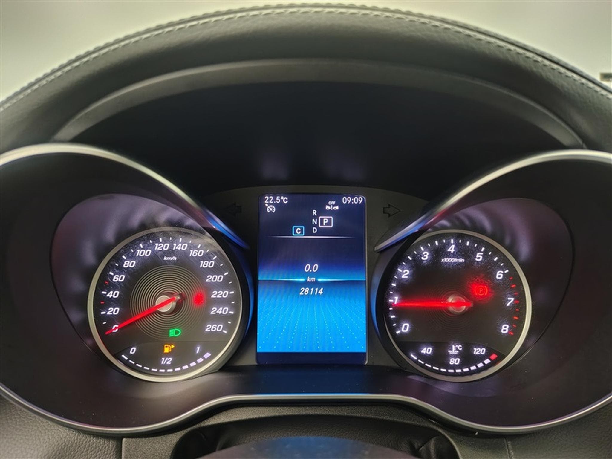 Mercedes C 180 Coupe C 180 AMG Line°NAV°CARPLAY°CAM°PDC AV-AR°FULL LED (2023) - Photo 10