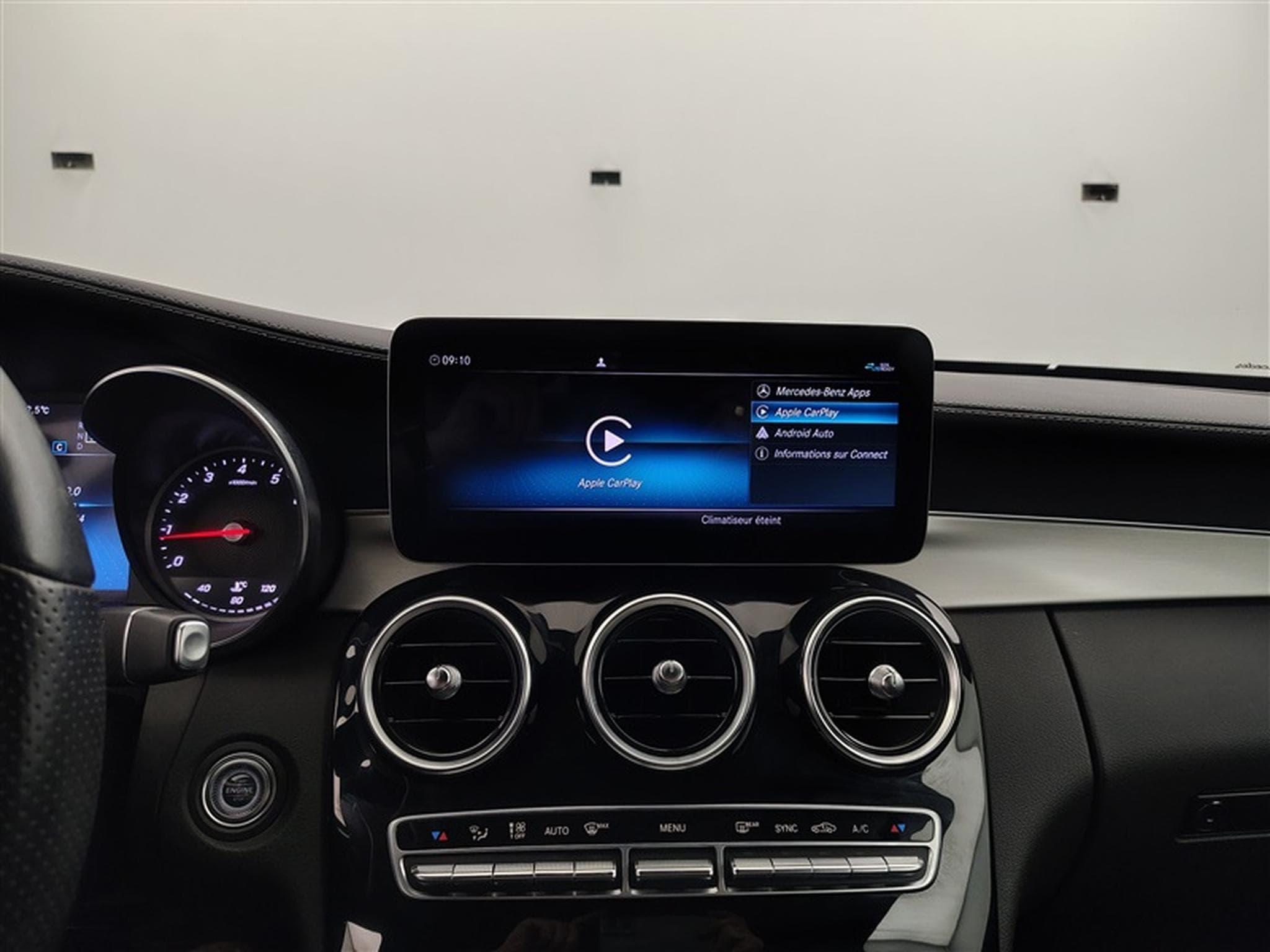 Mercedes C 180 Coupe C 180 AMG Line°NAV°CARPLAY°CAM°PDC AV-AR°FULL LED (2023) - Photo 22