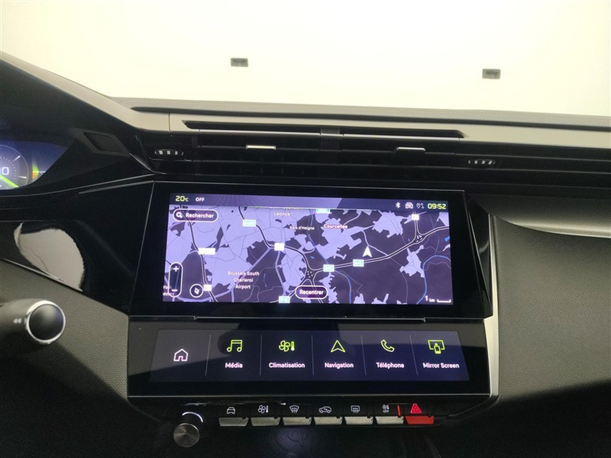 Peugeot 408 GT-Line **AUTO/CUIR/FULL LED/CAMERA/TO PANO** (2023) - Photo 11