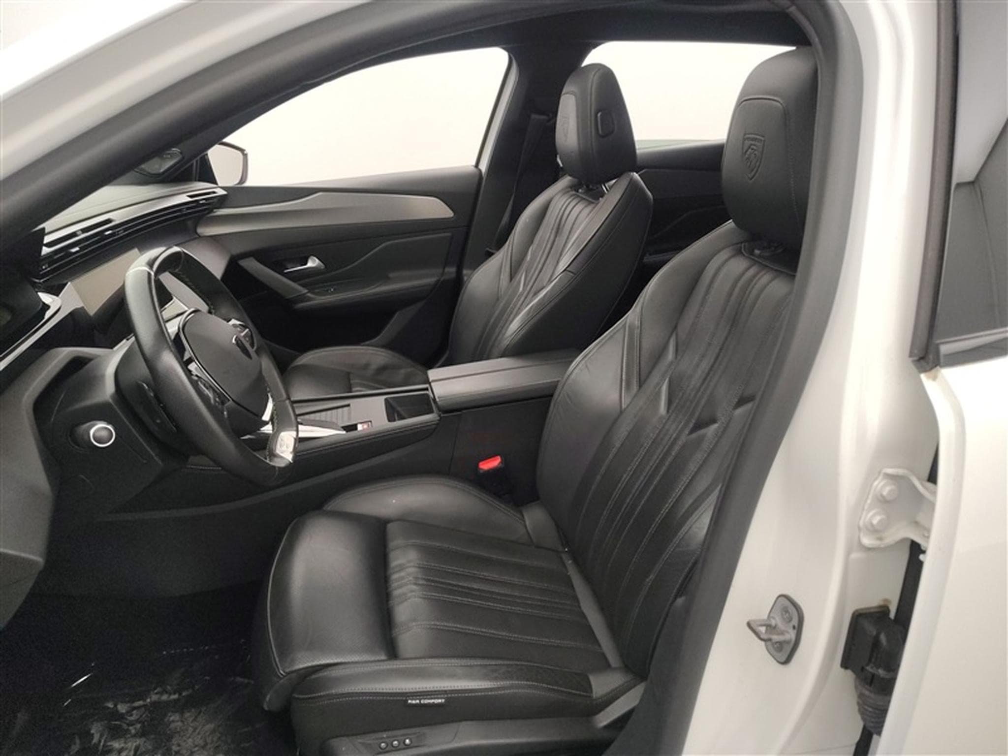 Peugeot 408 GT-Line **AUTO/CUIR/FULL LED/CAMERA/TO PANO** (2023) - Photo 7