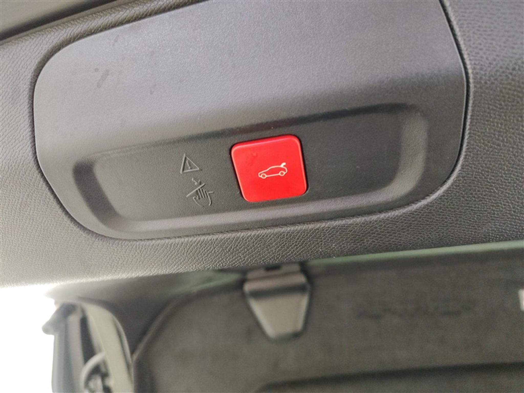 Peugeot 408 GT-Line **AUTO/CUIR/FULL LED/CAMERA/TO PANO** (2023) - Photo 19