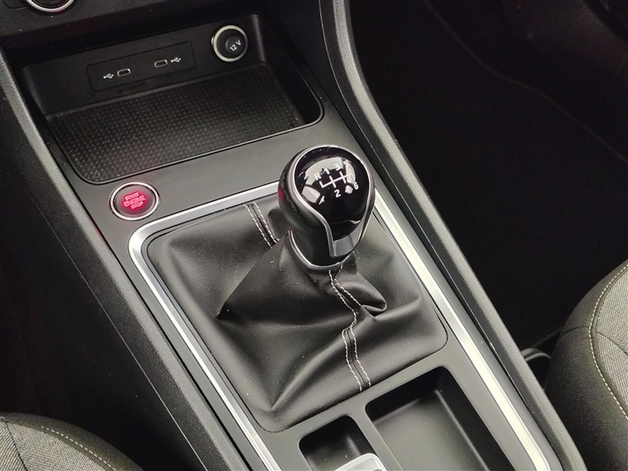 Seat Ateca 1.0 TSI Move! NAVI/FULL LED/JA17/PDC (2021) - Photo 12