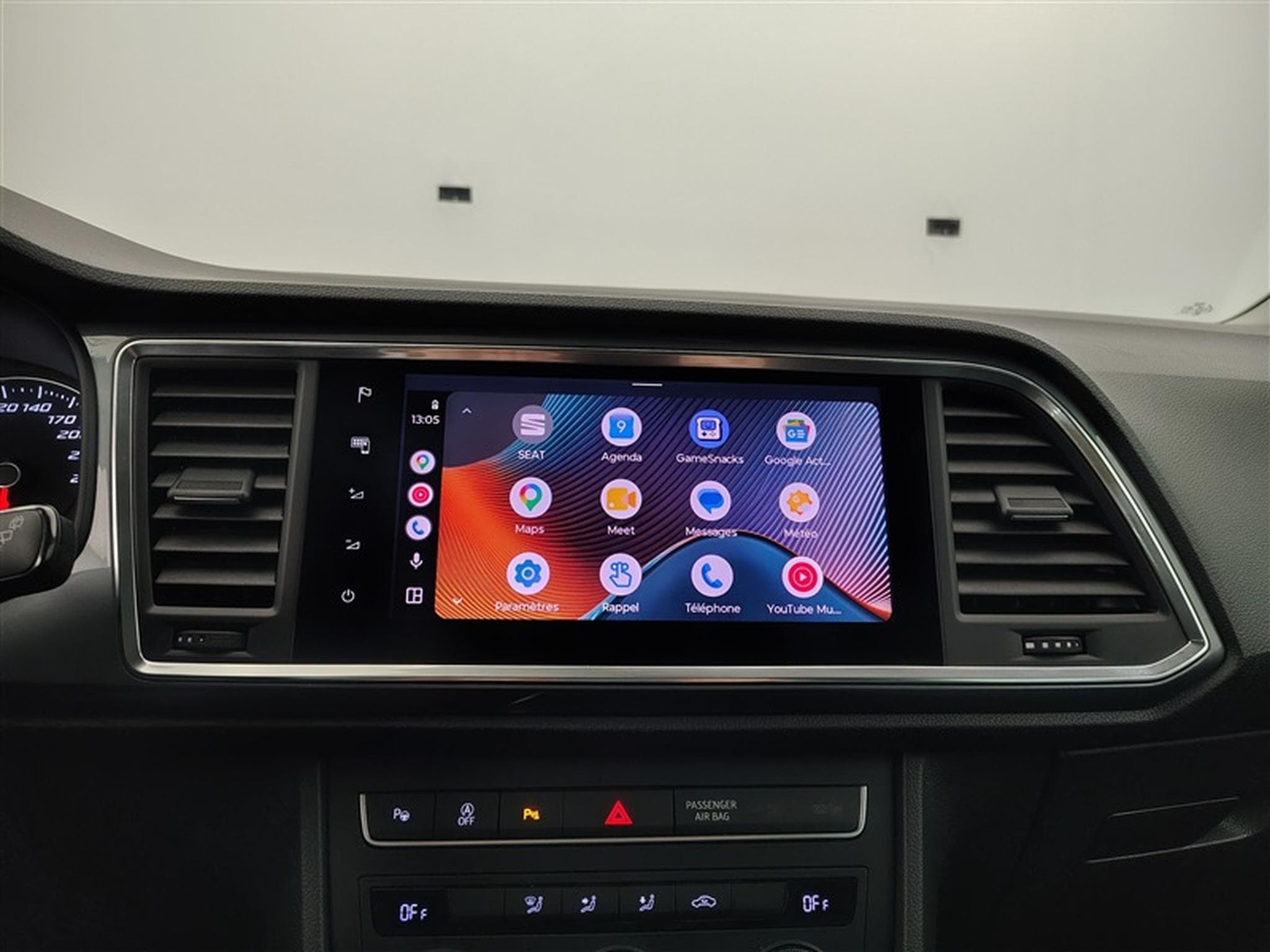 Seat Ateca 1.0 TSI Move! NAVI/FULL LED/JA17/PDC (2021) - Photo 20