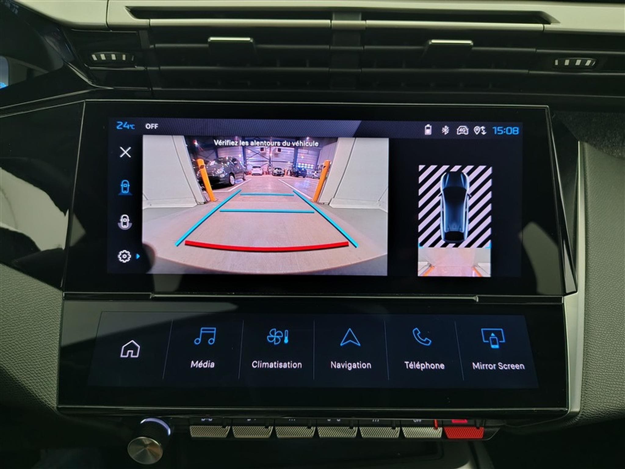 Peugeot 408 1.2 PureTech Allure AUTO/CAM/CARPLAY (2023) - Photo 18