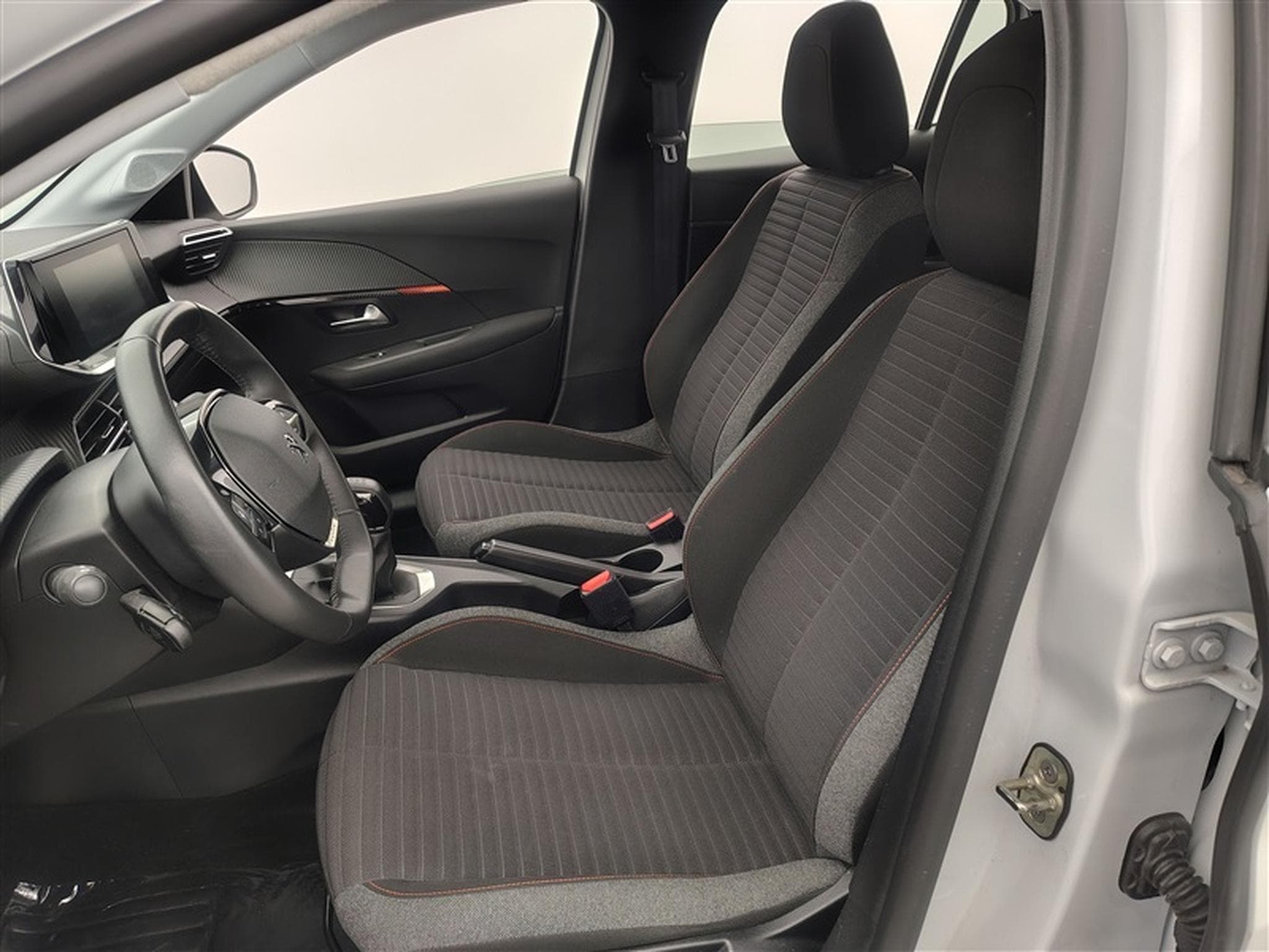 Peugeot 208 1.2i PureTech Active MIRRORLINK / PDC AR / JA 16" (2022) - Photo 7