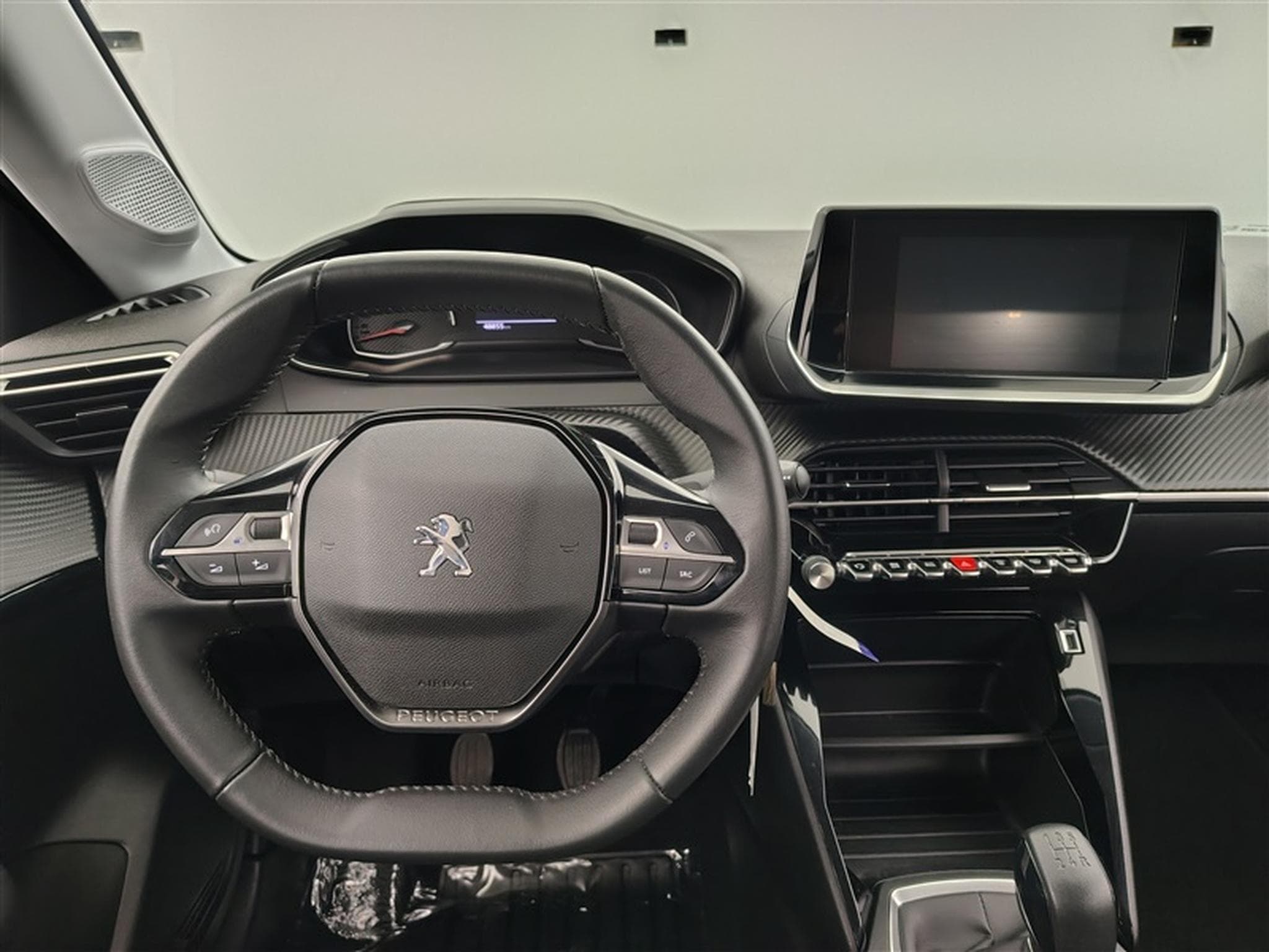 Peugeot 208 1.2i PureTech Active MIRRORLINK / PDC AR / JA 16" (2022) - Photo 9