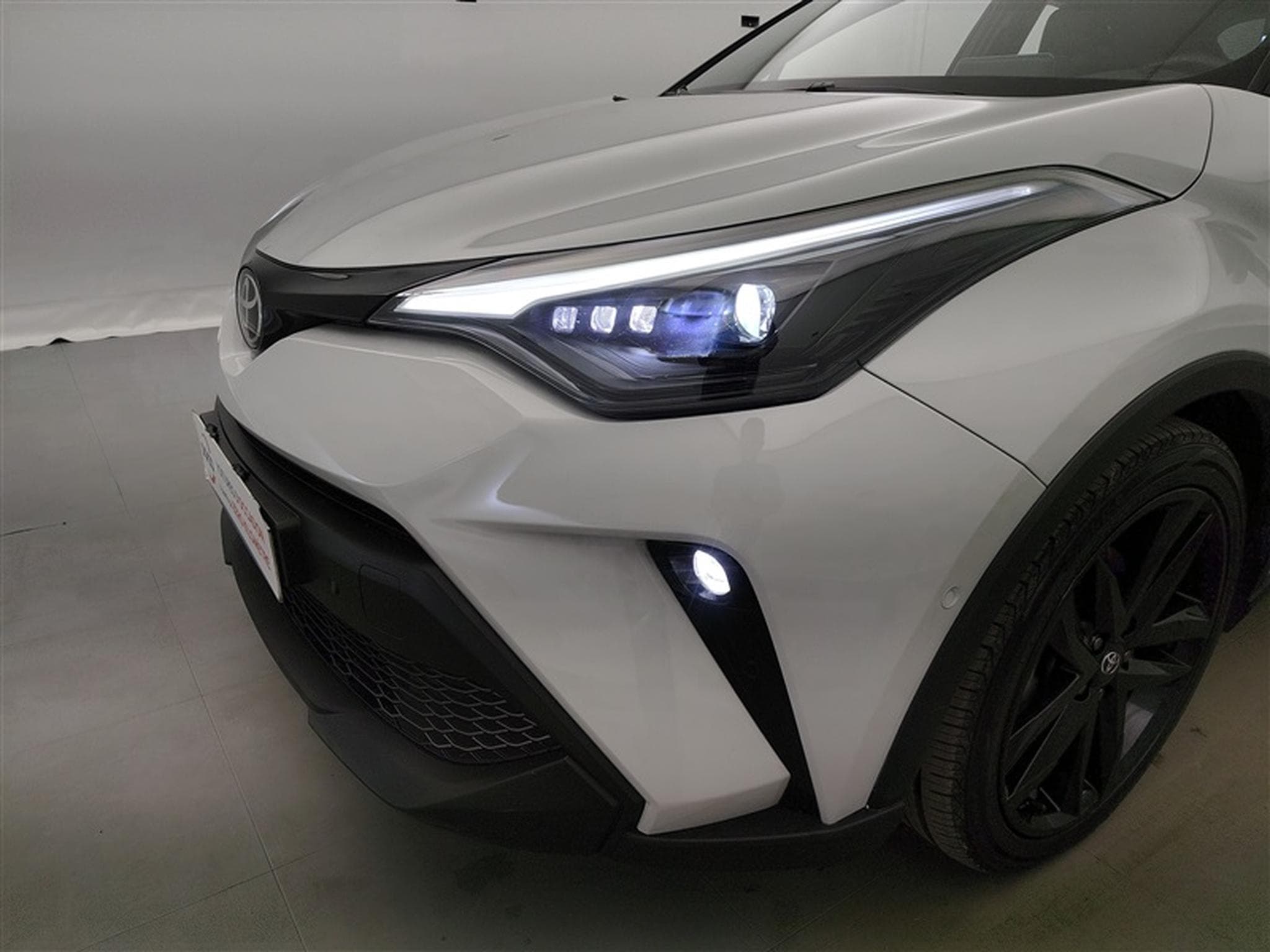 Toyota C-HR 1.8i VVT-i Hybrid GR Sport E-CVT CLIM/NAVI/PDC/JBL AUDIO (2022) - Photo 15