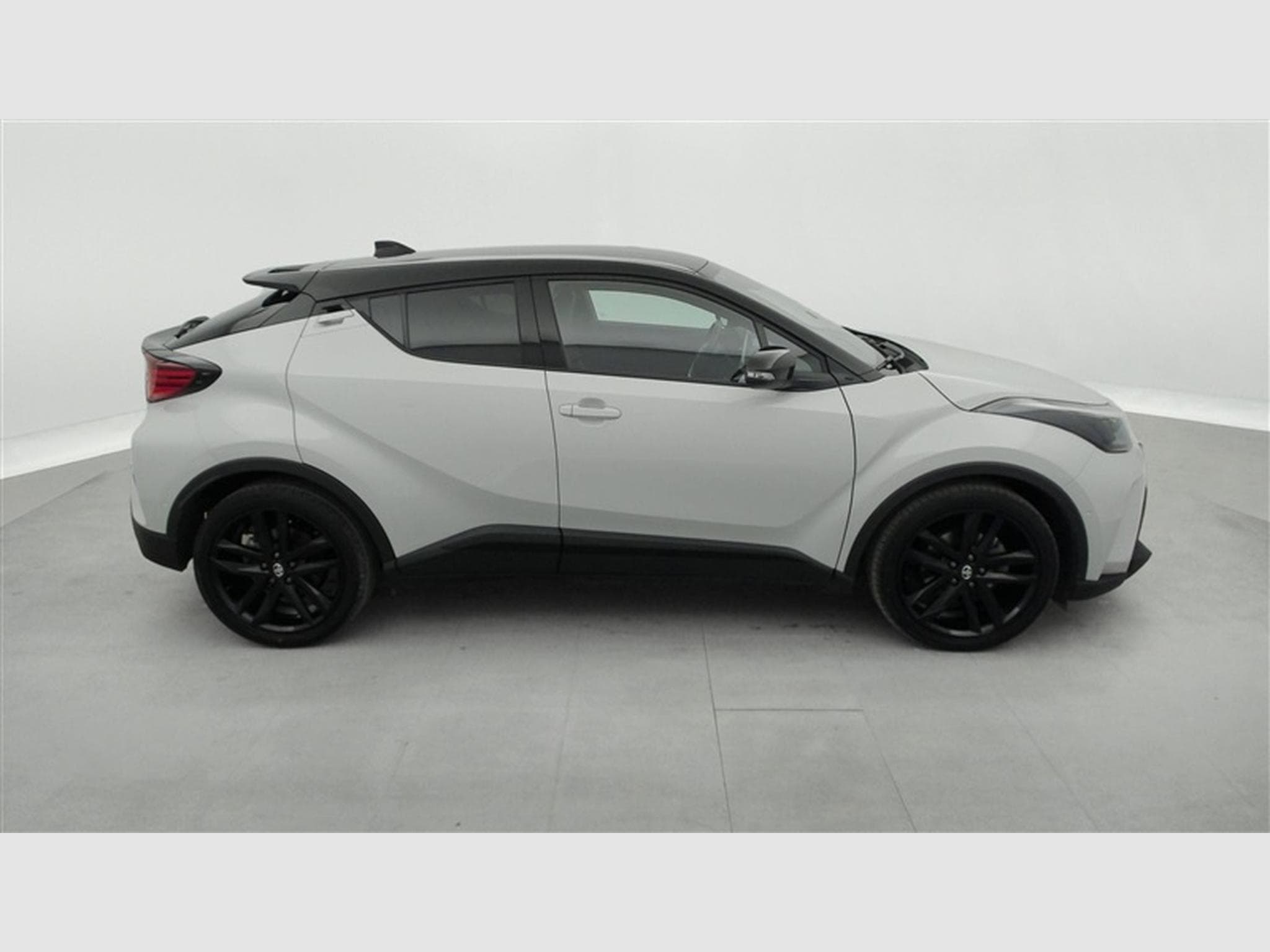 Toyota C-HR 1.8i VVT-i Hybrid GR Sport E-CVT CLIM/NAVI/PDC/JBL AUDIO (2022) - Photo 24