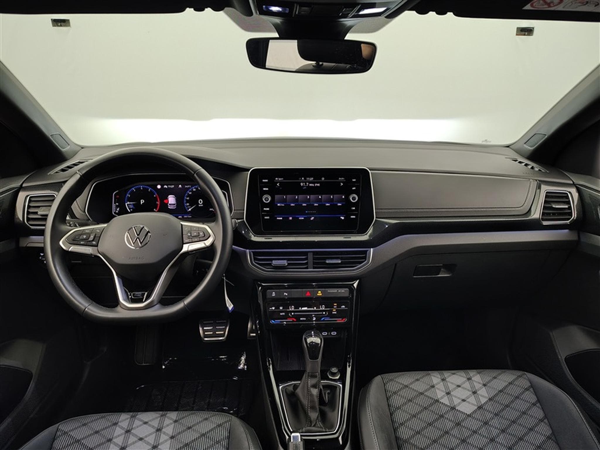 VW T-Cross 1.0 TSI 115Cv DSG7 R-Line CARPLAY / CAMERA / FULL LED (2025) - Photo 8