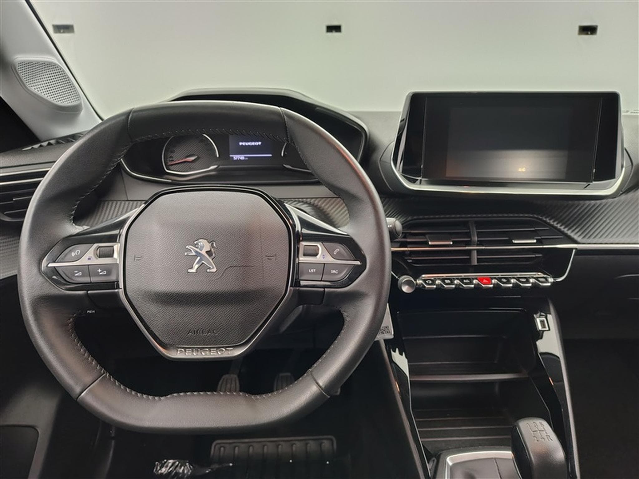 Peugeot 208 1.2i PureTech Active MIRRORLINK / PDC AR / JA 16" (2022) - Photo 9