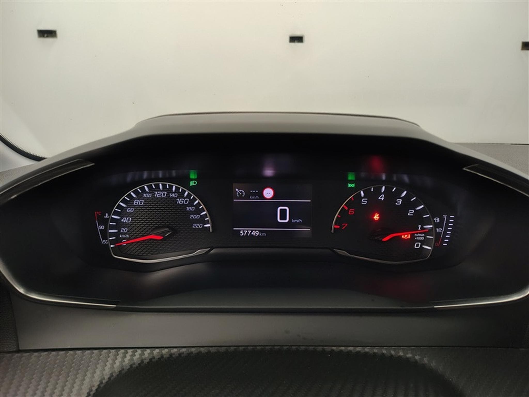 Peugeot 208 1.2i PureTech Active MIRRORLINK / PDC AR / JA 16" (2022) - Photo 10