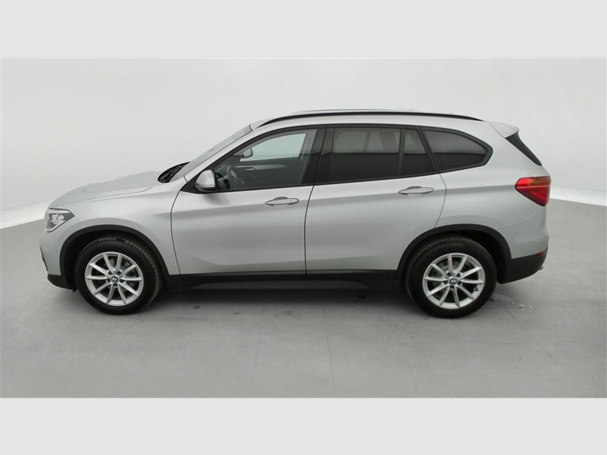 BMW X1 1.5 d sDrive16  Navi / PDC av+ar (2021) - Photo 3