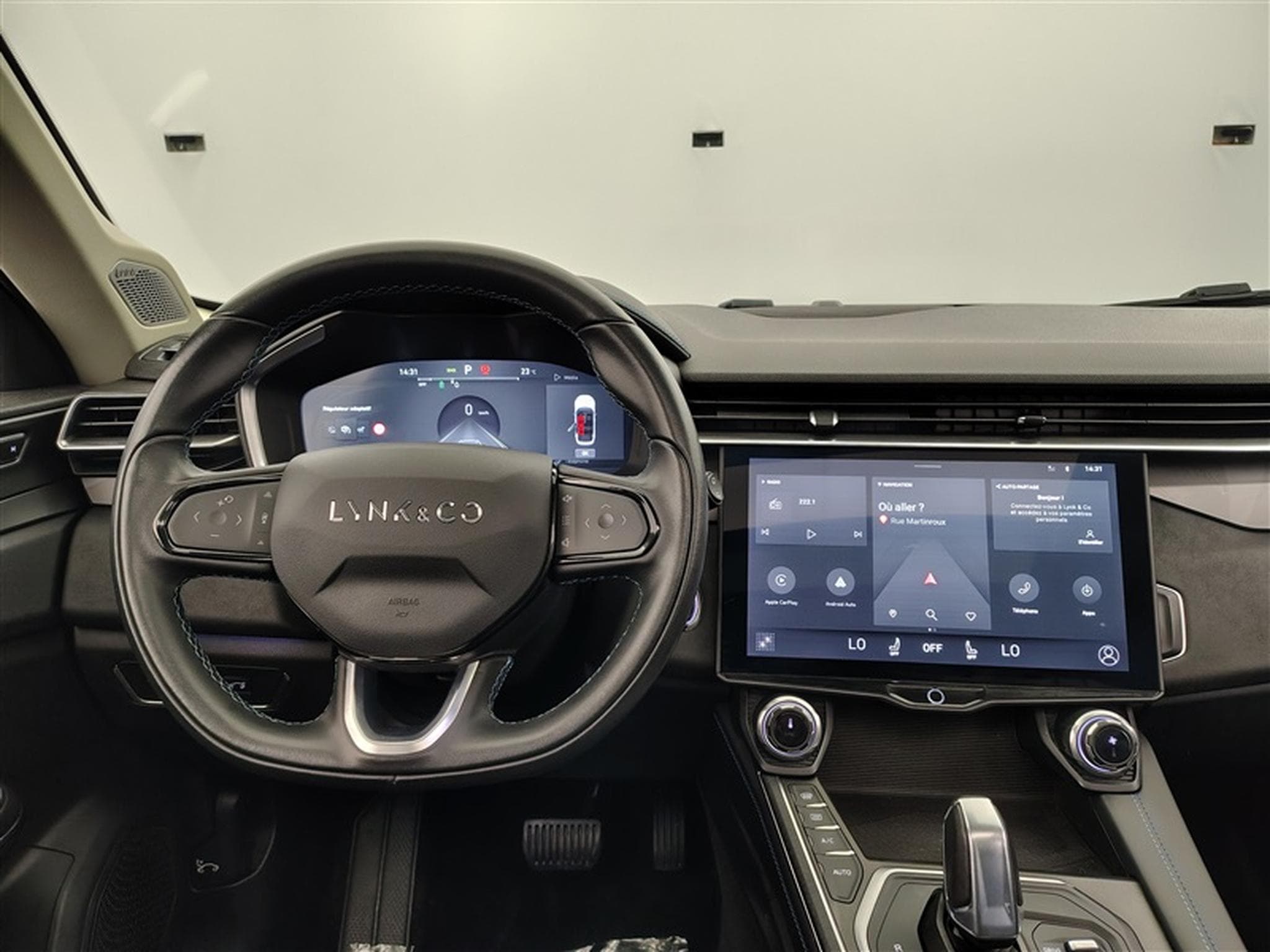 Lynk & Co 01 PHEV 1.5 Turbo (2023) - Photo 9