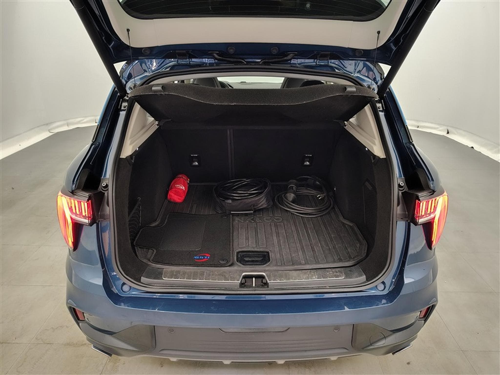 Lynk & Co 01 PHEV 1.5 Turbo (2023) - Photo 14