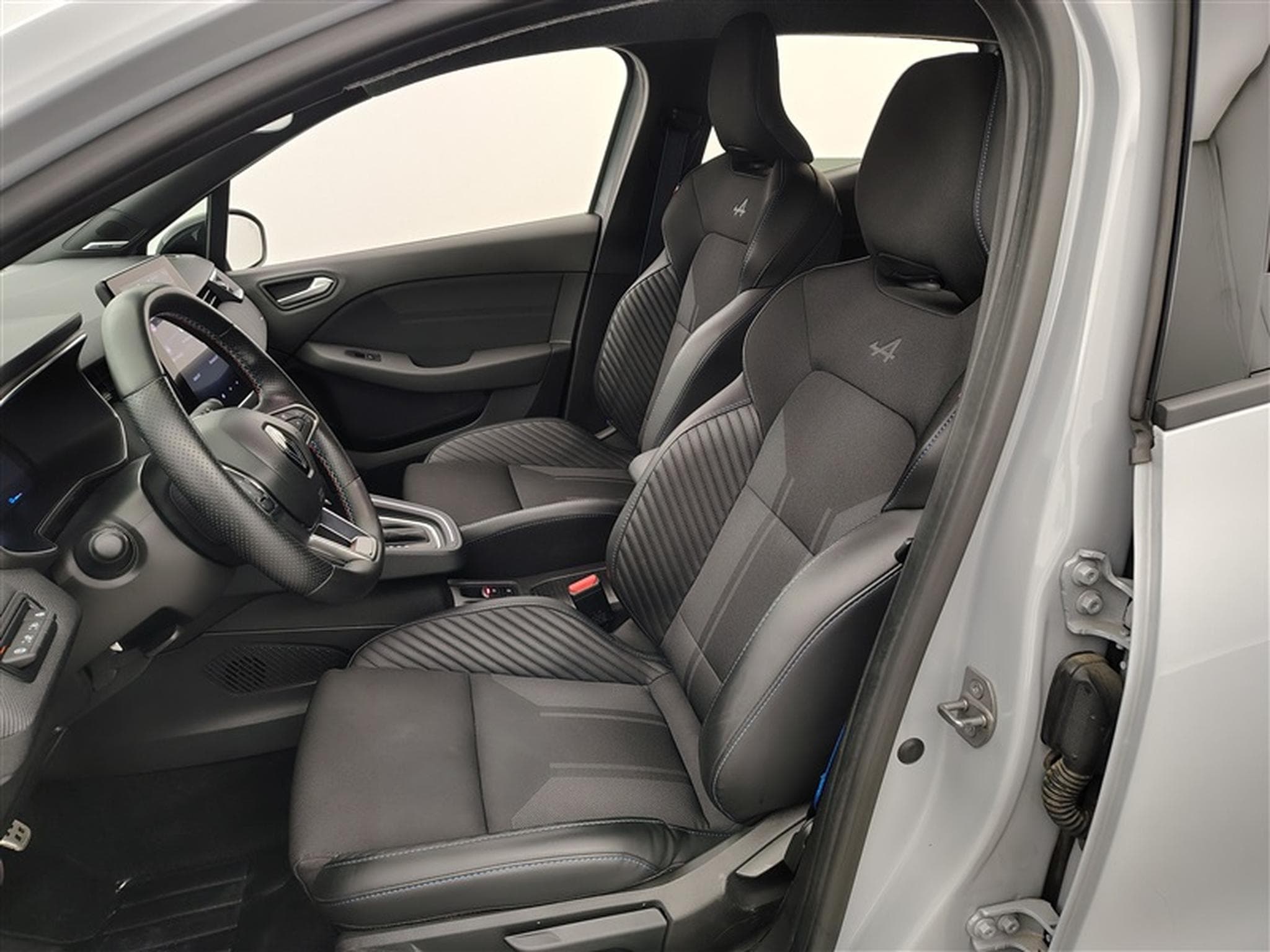 Renault Clio E-TECH 1.6i Esprit Alpine (2024) - Photo 7