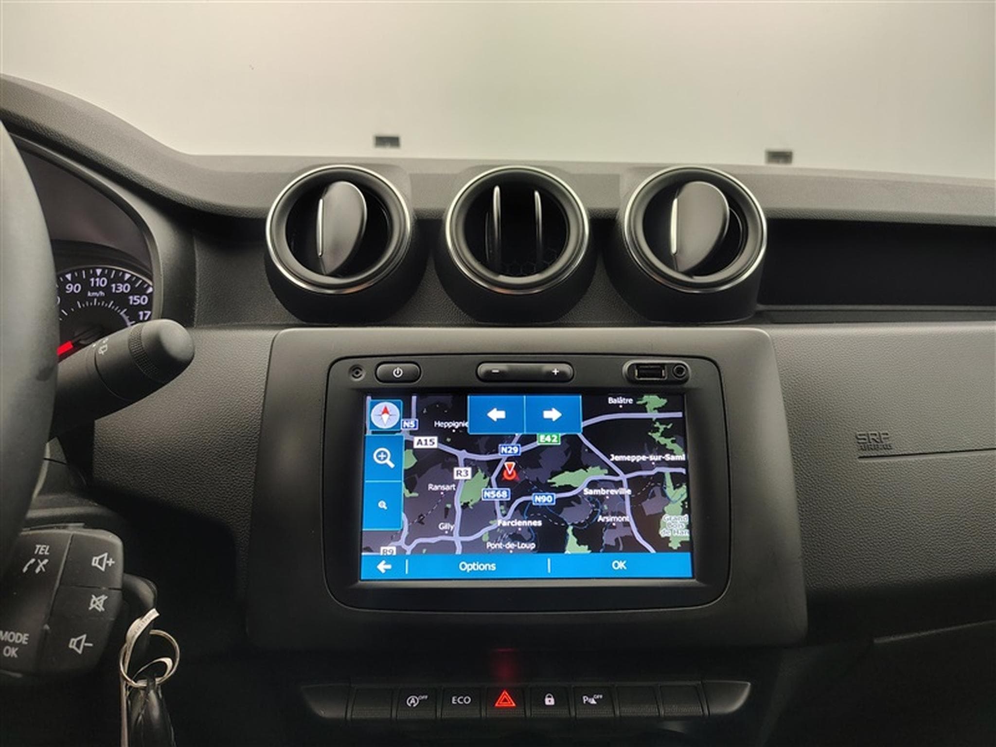 Dacia Duster 1.0 TCe 100cv Liberty NAVI / CLIM AUTO / CAMERA / JA 16" (2020) - Photo 11