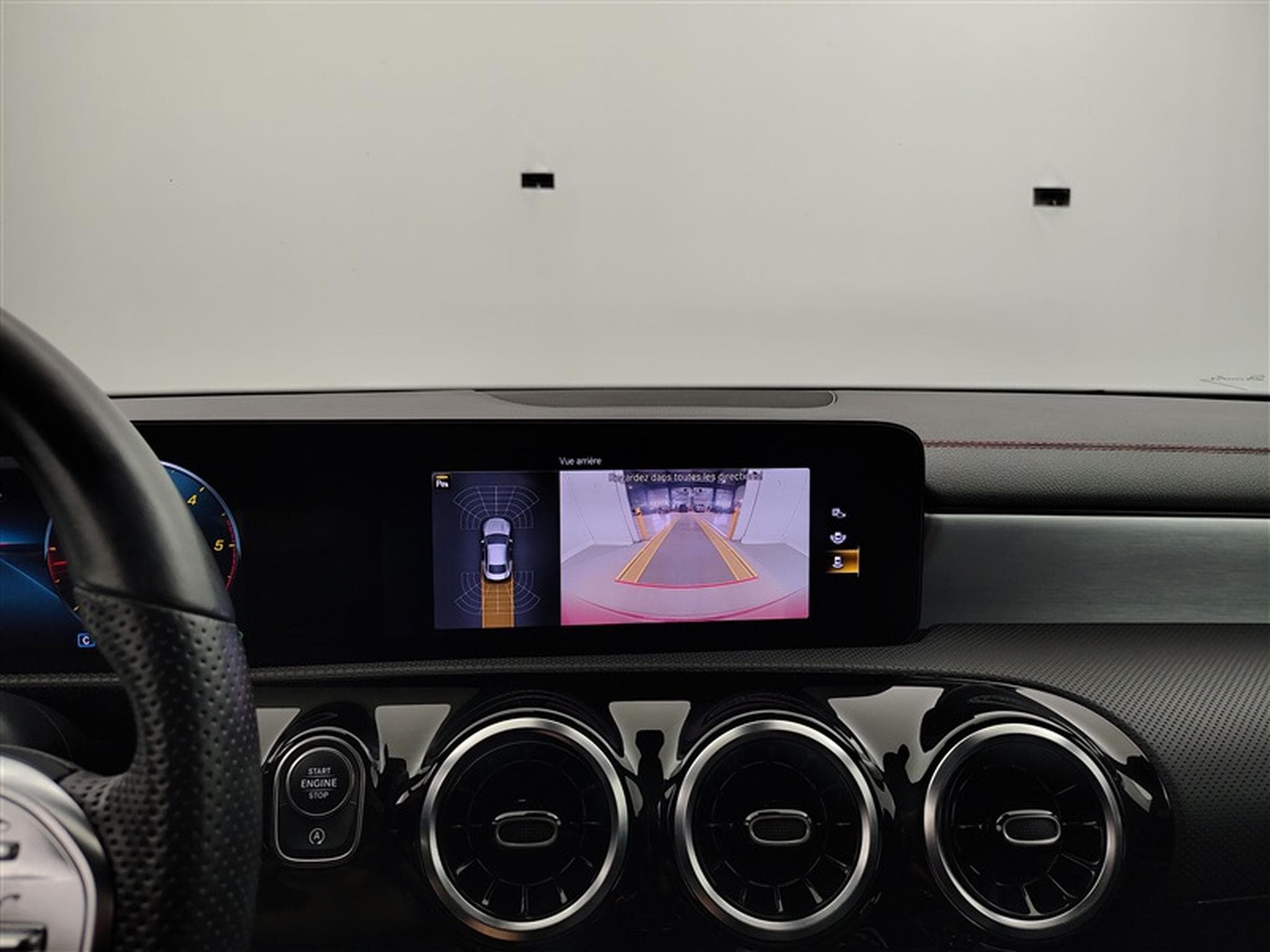 Mercedes CLA 180 180d Pack AMG *NAVI/FULL LED/CUIR PARTIEL/CAMERA/PDC/JA18* (2021) - Photo 18