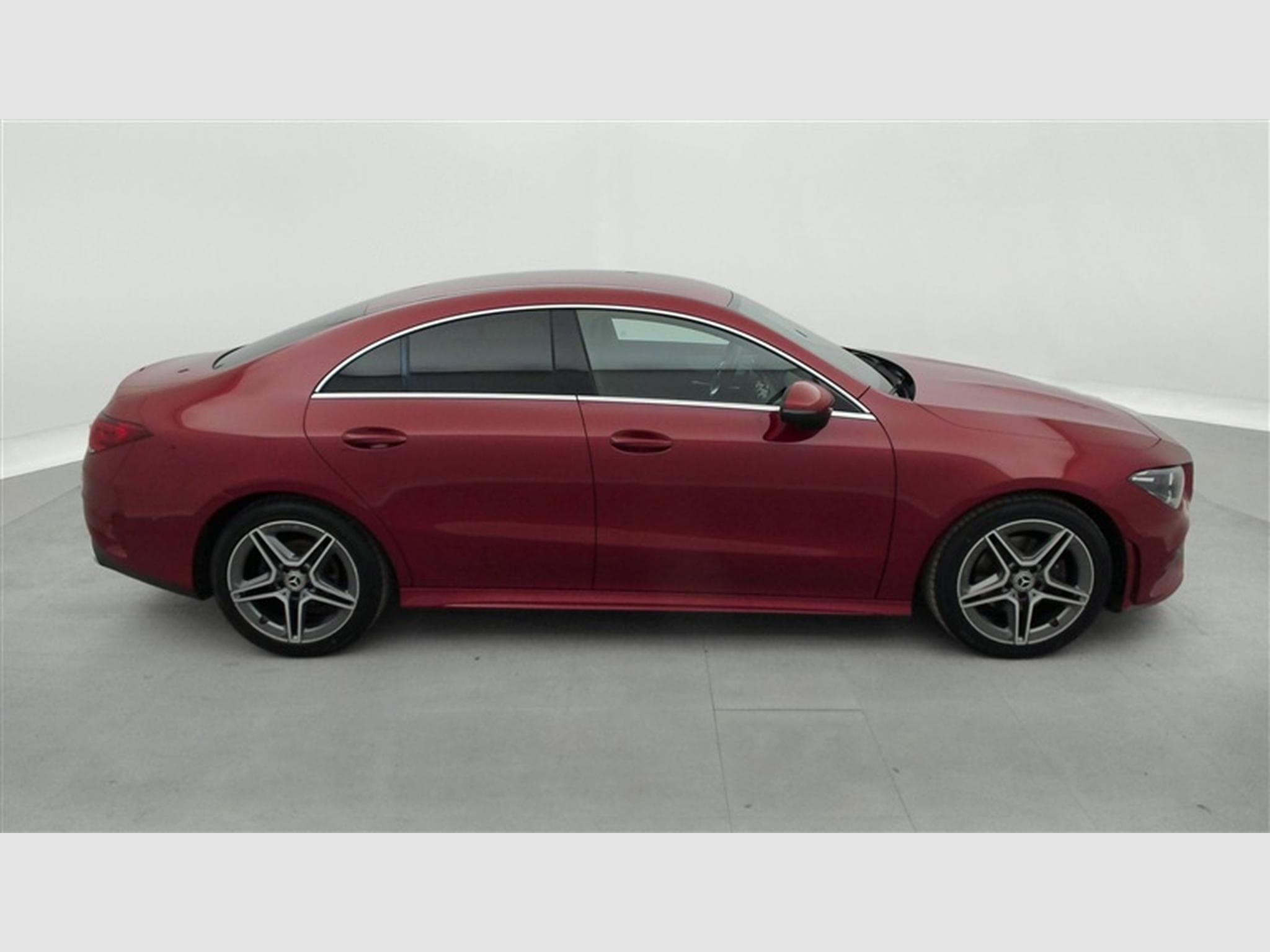Mercedes CLA 180 180d Pack AMG *NAVI/FULL LED/CUIR PARTIEL/CAMERA/PDC/JA18* (2021) - Photo 23