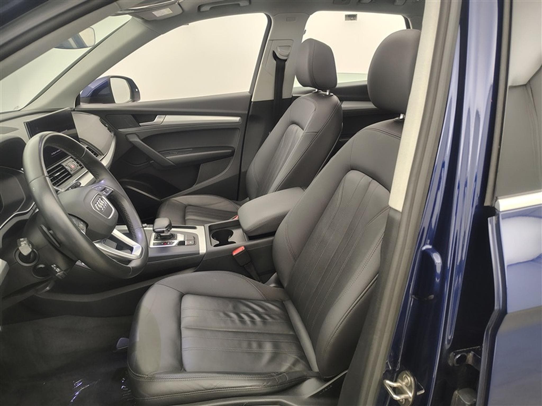 Audi Q5 30 TDi Business Edition S tronic CUIR/NAVI/TO PANO/FULL LED (2022) - Photo 7