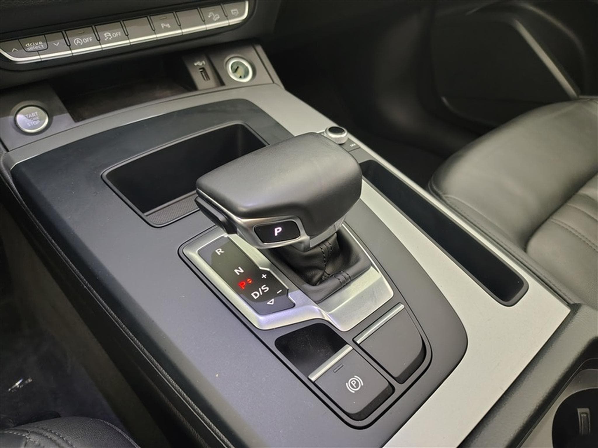 Audi Q5 30 TDi Business Edition S tronic CUIR/NAVI/TO PANO/FULL LED (2022) - Photo 12