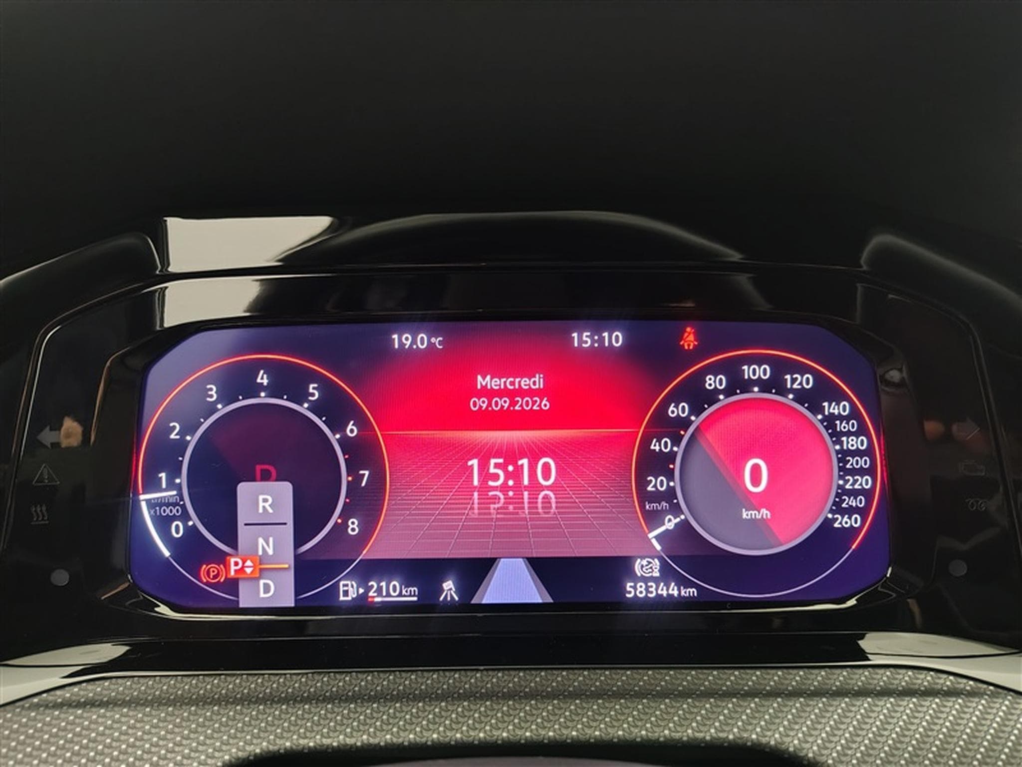 VW Golf 1.5 TSI 130Cv DSG R-Line CARPLAY / CAMERA / ALU18" (2024) - Photo 10