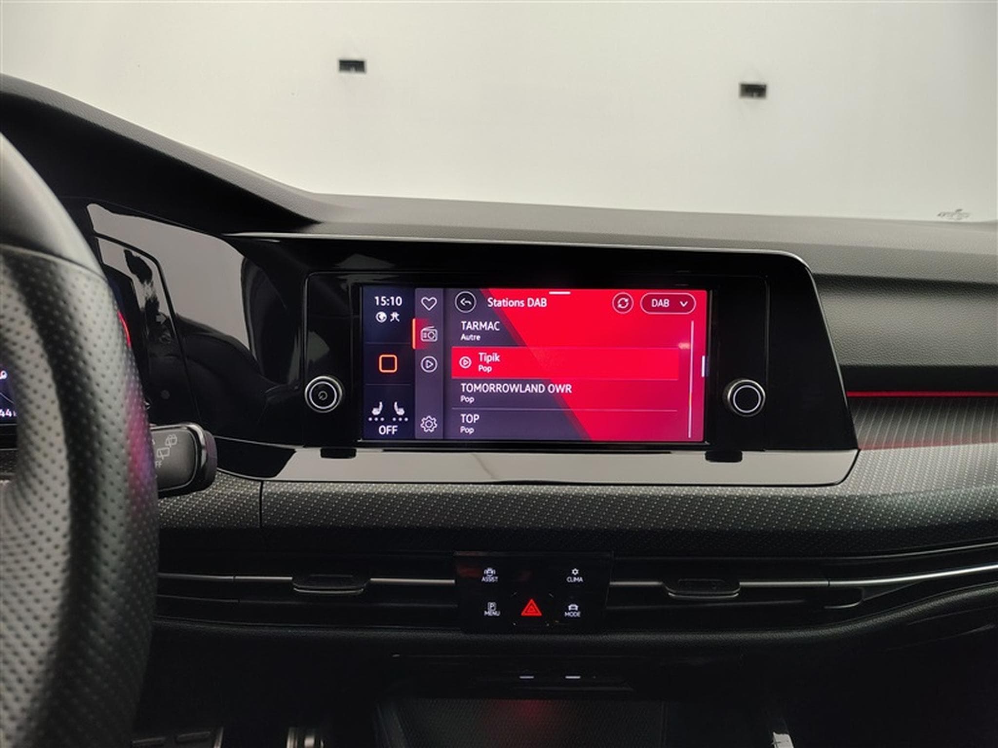 VW Golf 1.5 TSI 130Cv DSG R-Line CARPLAY / CAMERA / ALU18" (2024) - Photo 11