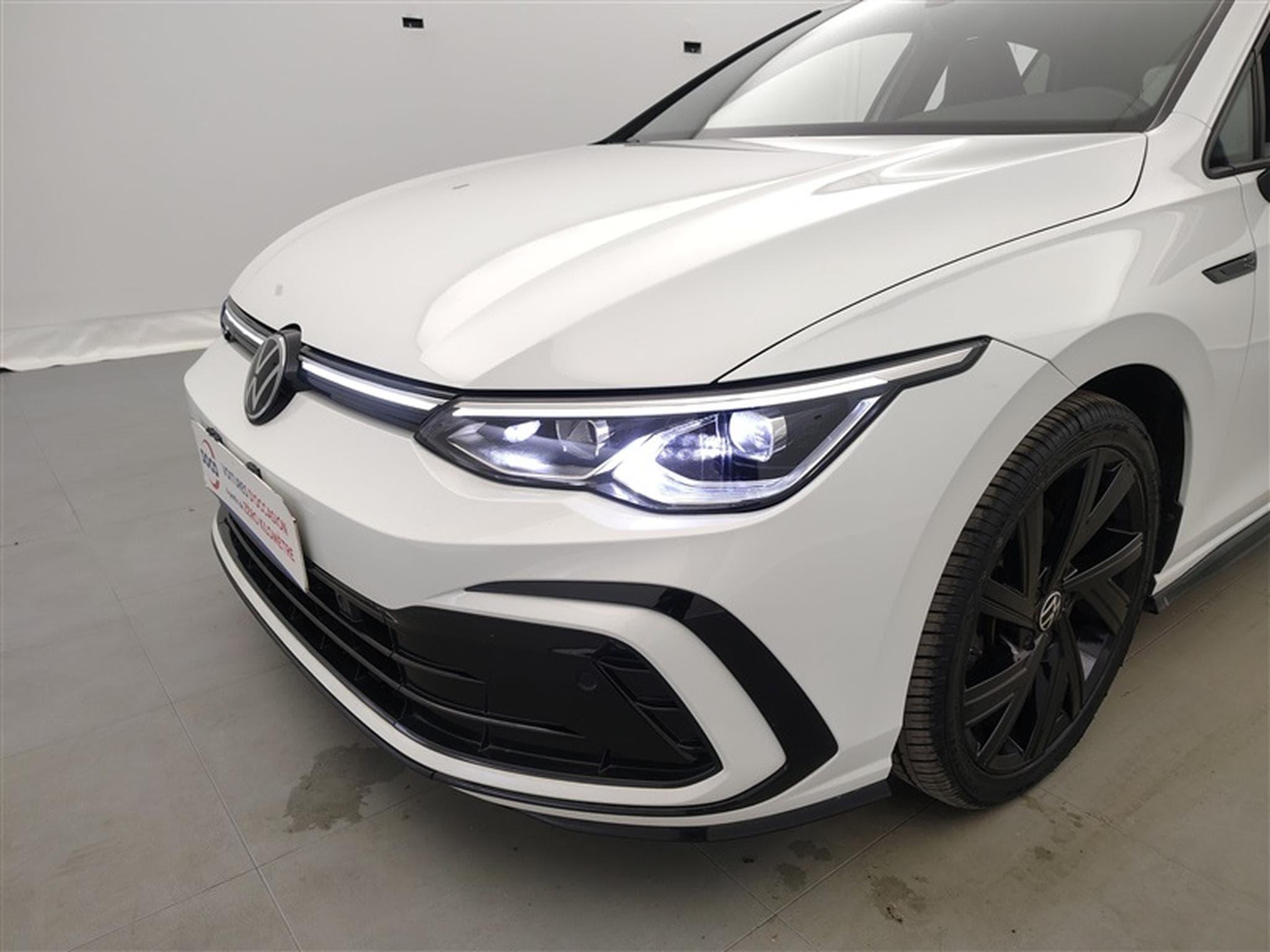 VW Golf 1.5 TSI 130Cv DSG R-Line CARPLAY / CAMERA / ALU18" (2024) - Photo 15