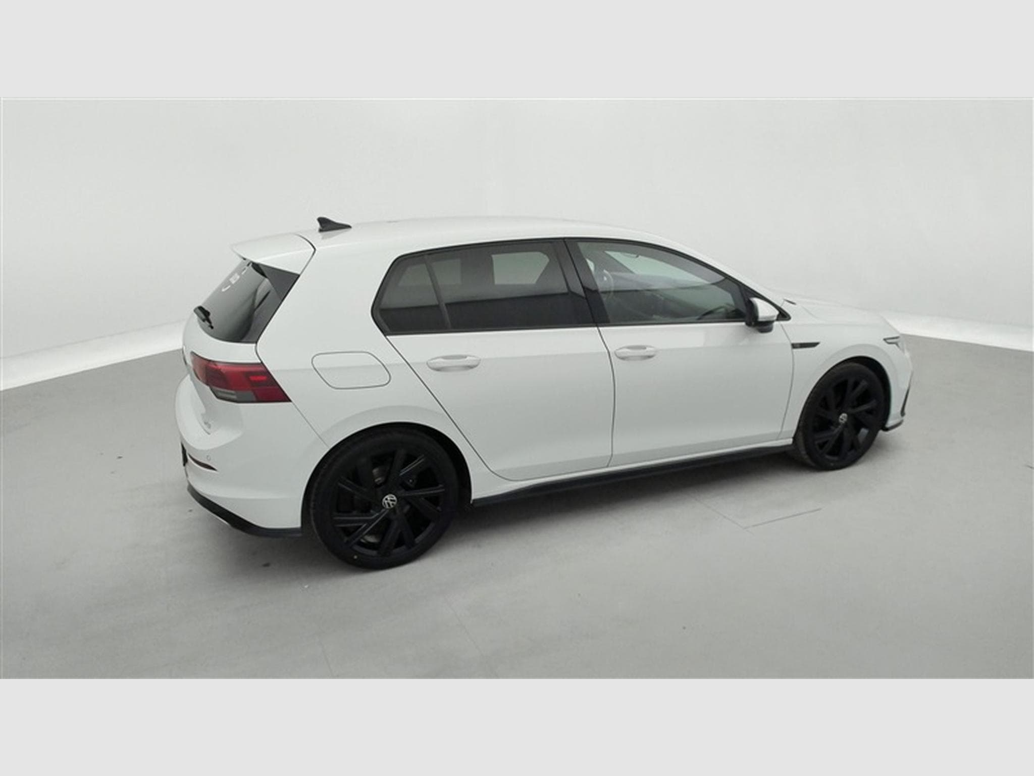 VW Golf 1.5 TSI 130Cv DSG R-Line CARPLAY / CAMERA / ALU18" (2024) - Photo 25