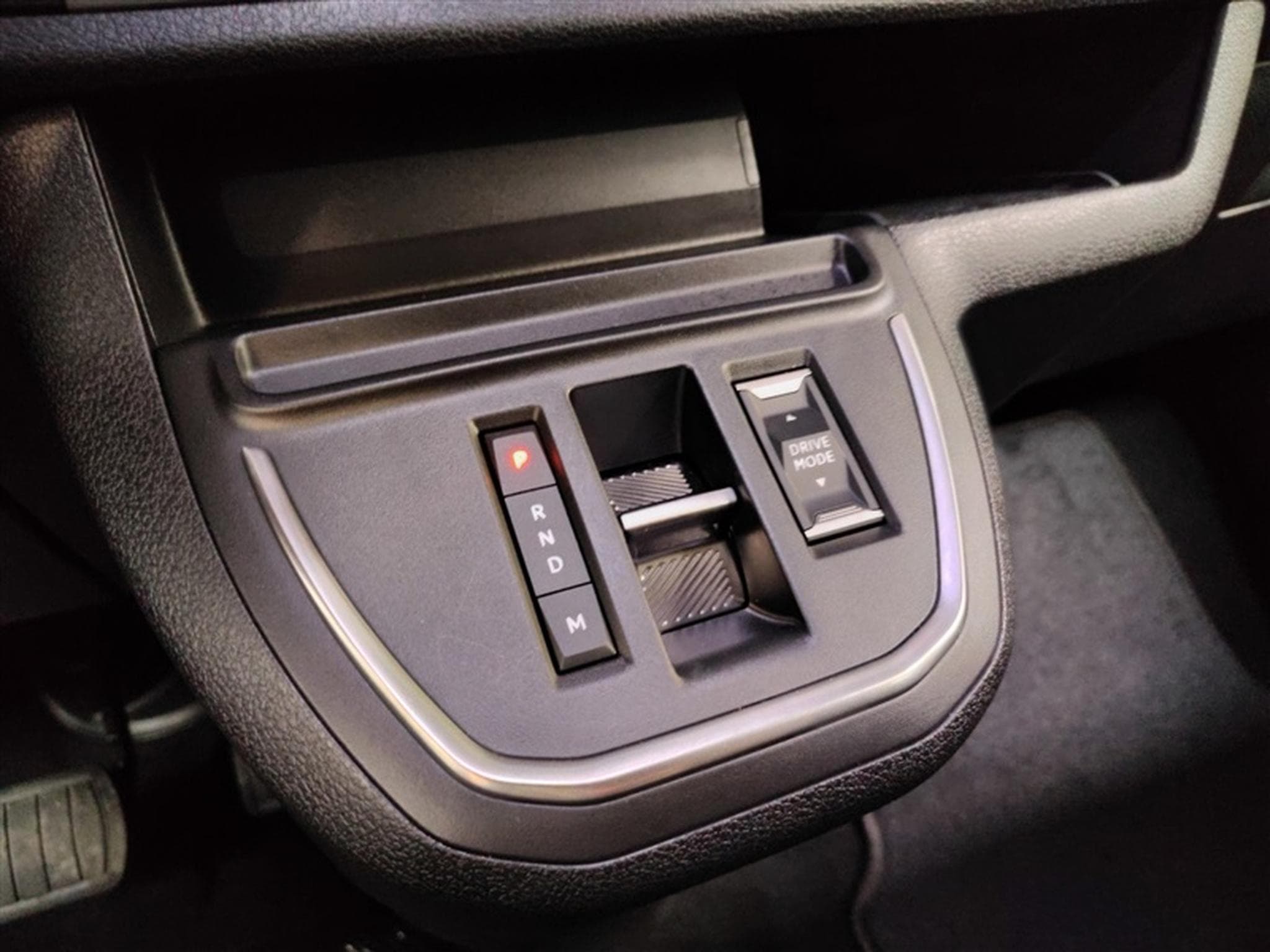 Opel Zafira 2L 7 places CAM/PANO/CUIR/CARPLAY (2024) - Photo 12
