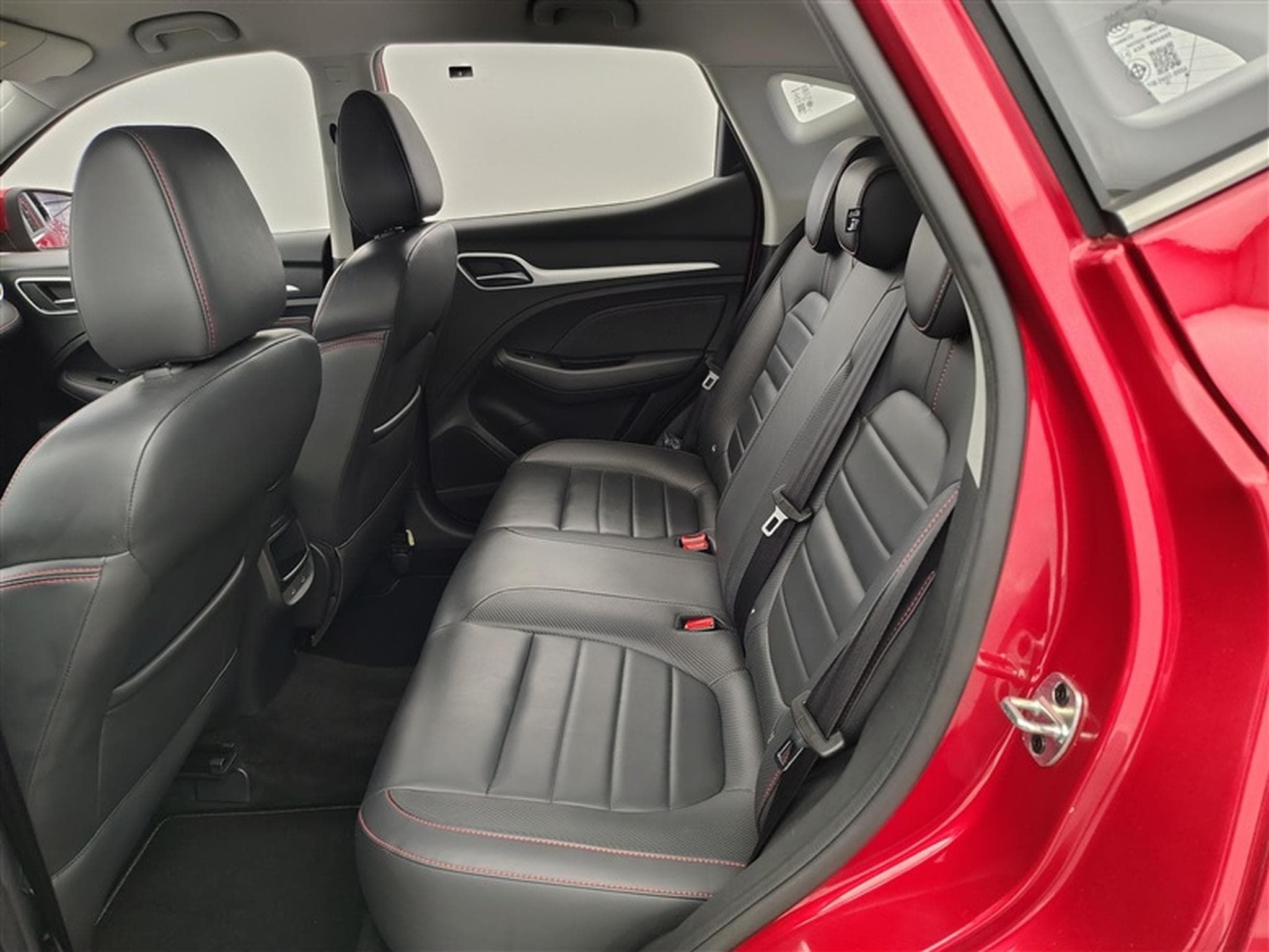 MG ZS 1.5 VTi 105cv Luxury NAVI / FULL LED / CUIR / CAMERA / JA 17 (2024) - Photo 13