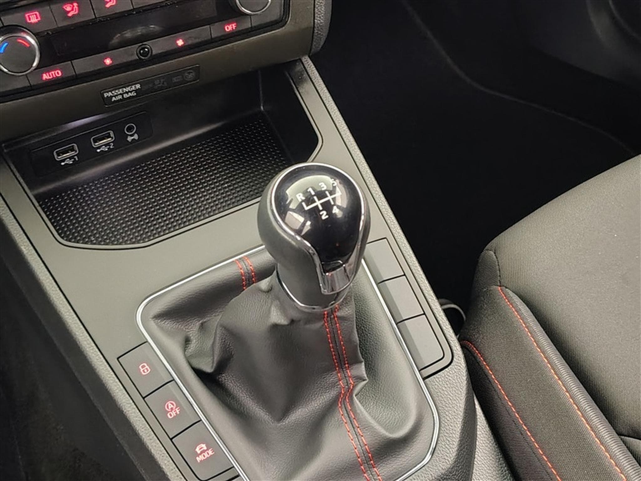 Seat Ibiza 1.0 TSI FR (EU6.2) (2020) - Photo 12