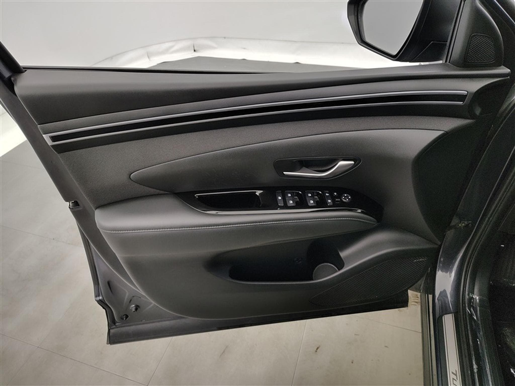 Hyundai Tucson 1.6 GDi Feel NAVI 8" / AUDIO KRELL / PDC AR / CAMERA / JA17" (2022) - Photo 17