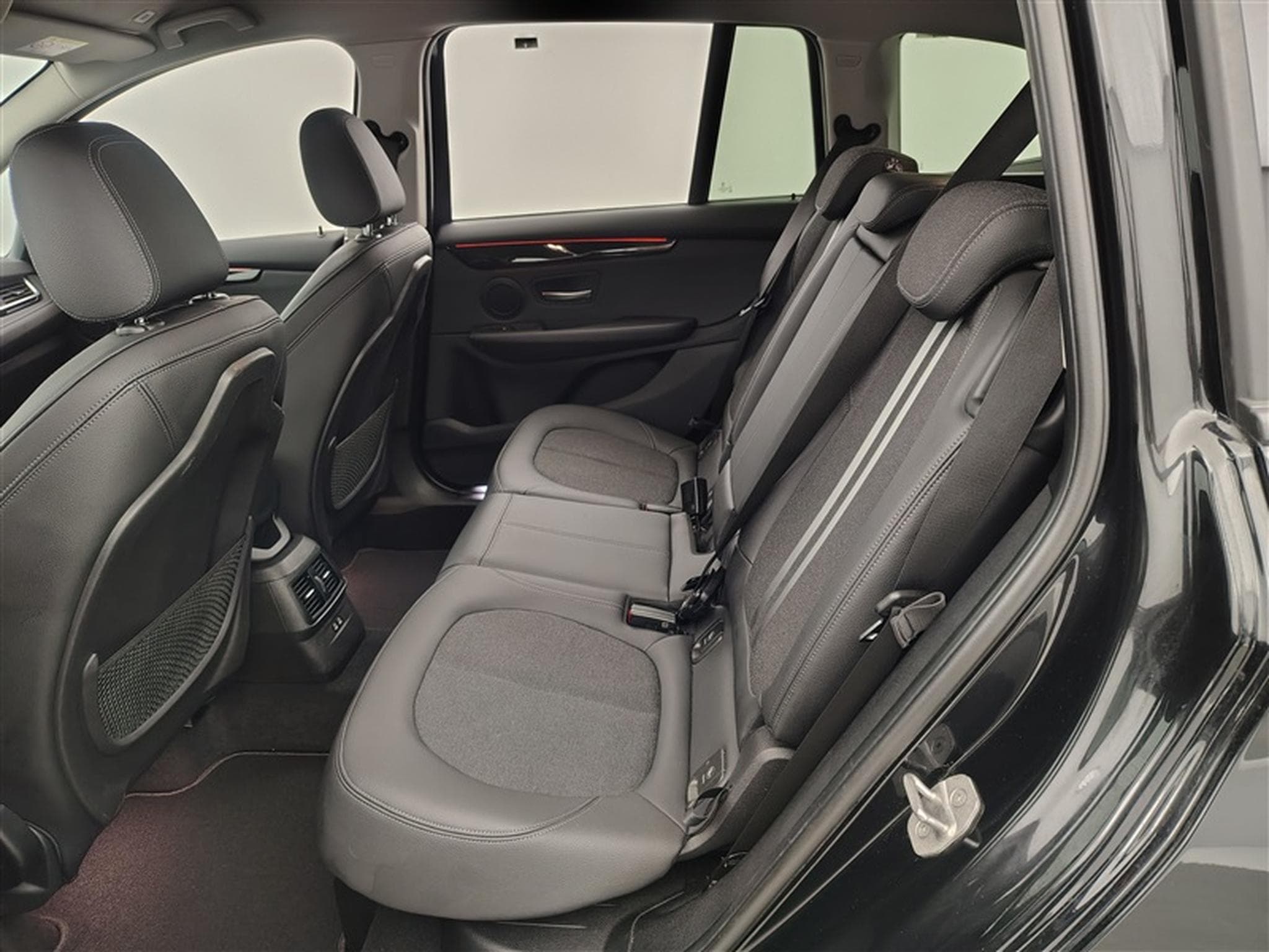 BMW 216 Gran Tourer 216i OPF (EU6AP) (2022) - Photo 13