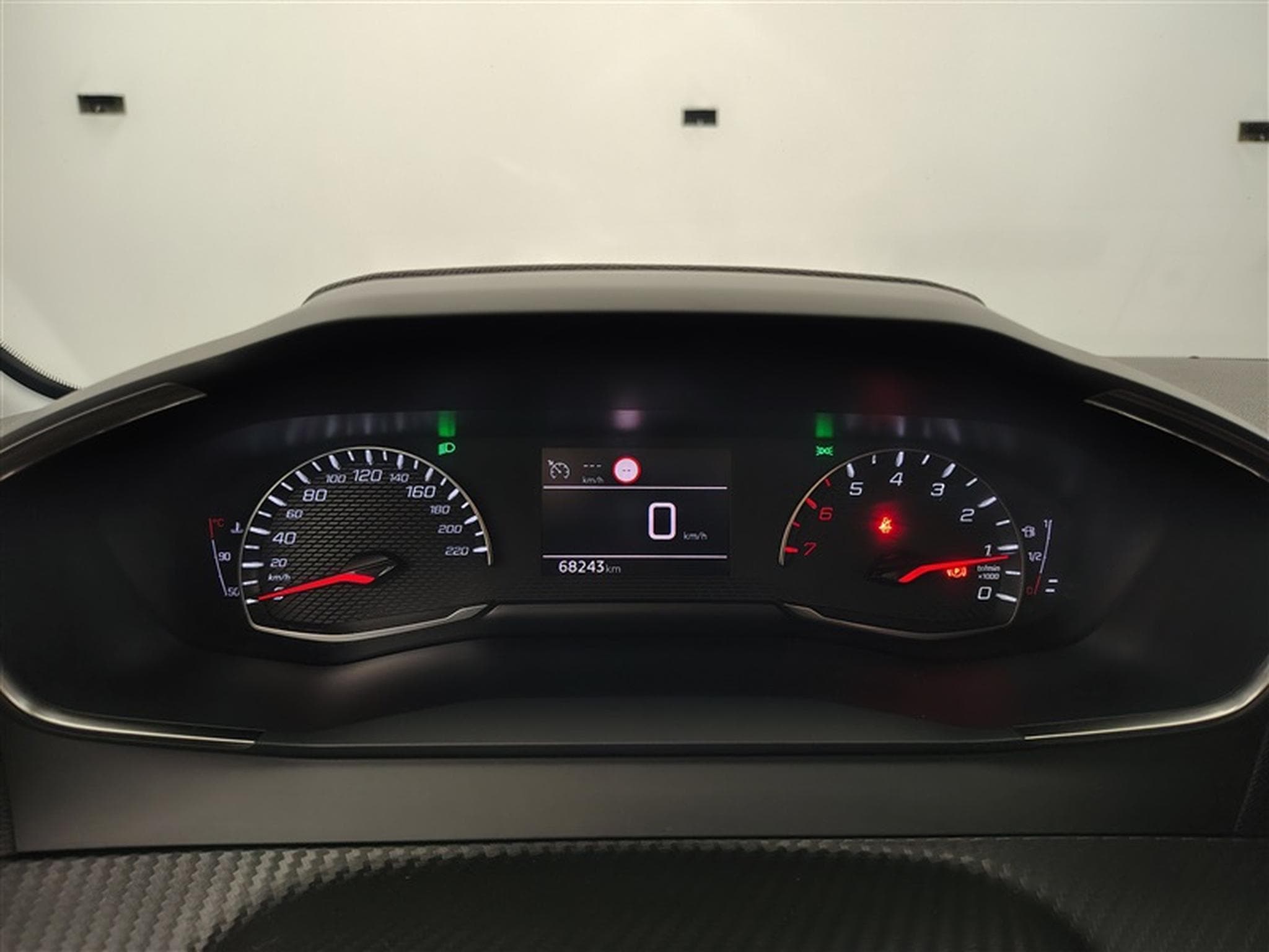 Peugeot 208 1.2i PureTech Allure CARPLAY / S-CUIR / CLIM / FULL LED (2022) - Photo 10