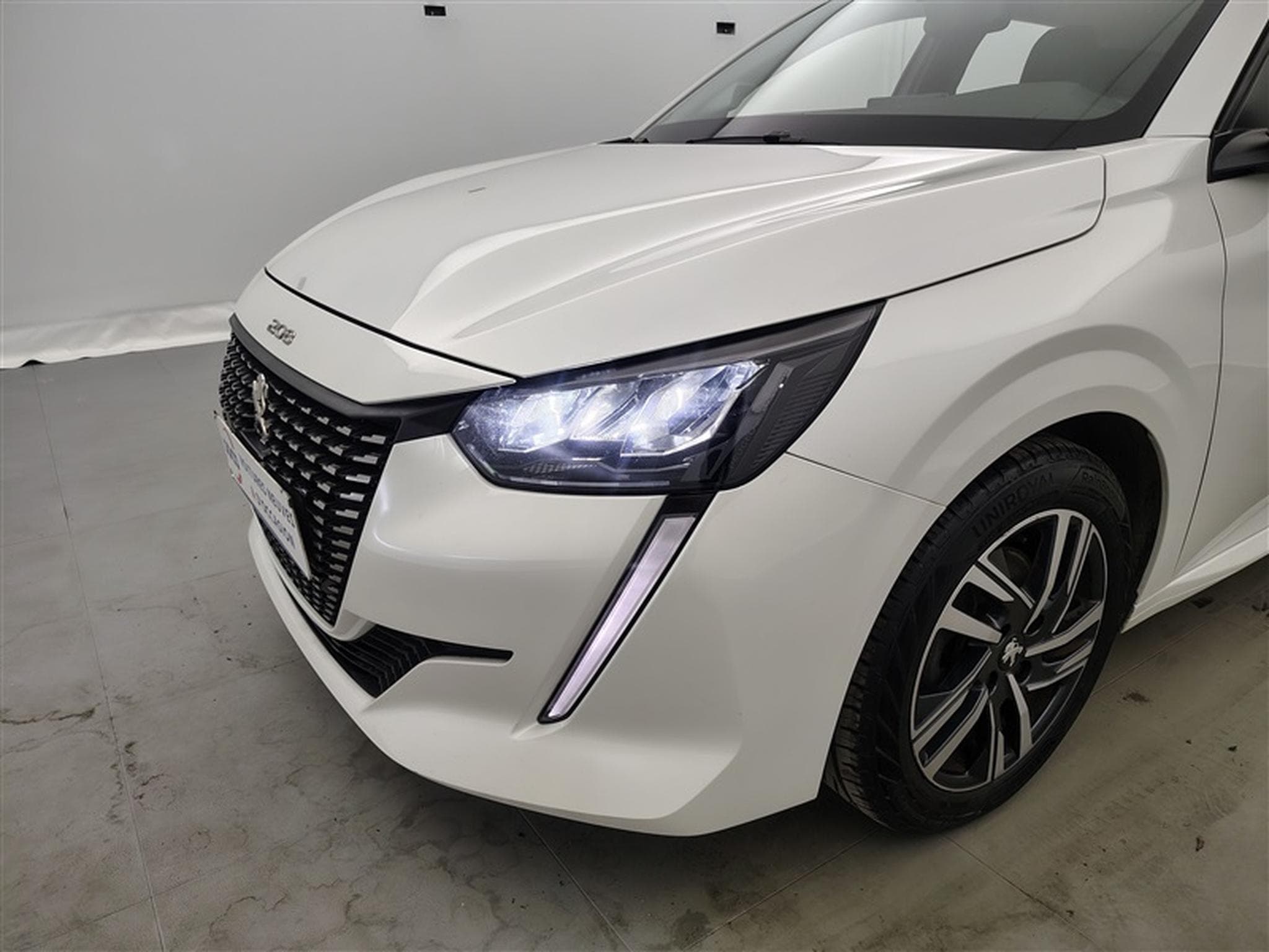 Peugeot 208 1.2i PureTech Allure CARPLAY / S-CUIR / CLIM / FULL LED (2022) - Photo 15