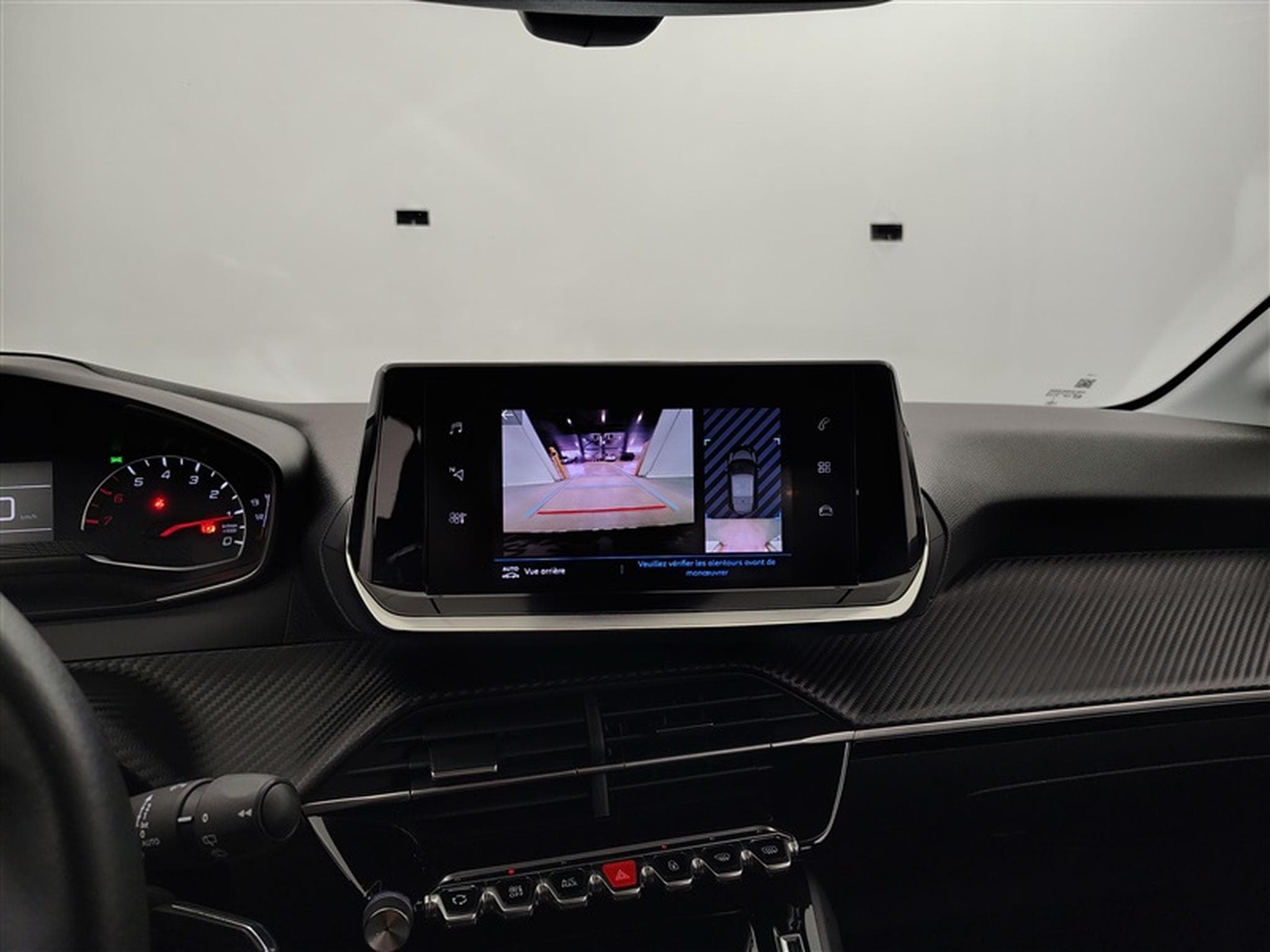 Peugeot 208 1.2i PureTech Allure CARPLAY / S-CUIR / CLIM / FULL LED (2022) - Photo 18