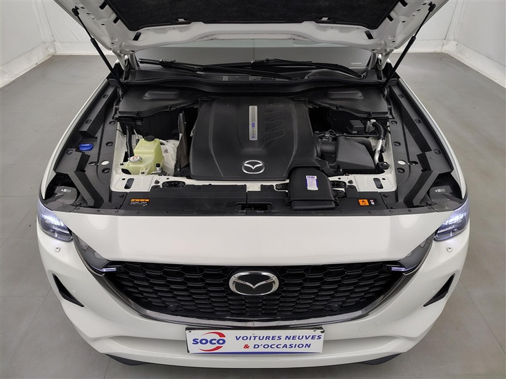 Mazda CX-60 E-SKYACTIV 327CH BVA HOMURA NAVI / CUIR / FULL LED (2023) - Photo 21
