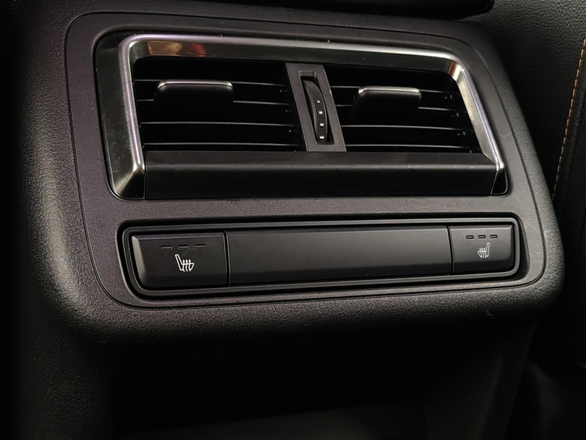 Mazda CX-60 E-SKYACTIV 327CH BVA HOMURA NAVI / CUIR / FULL LED (2023) - Photo 20