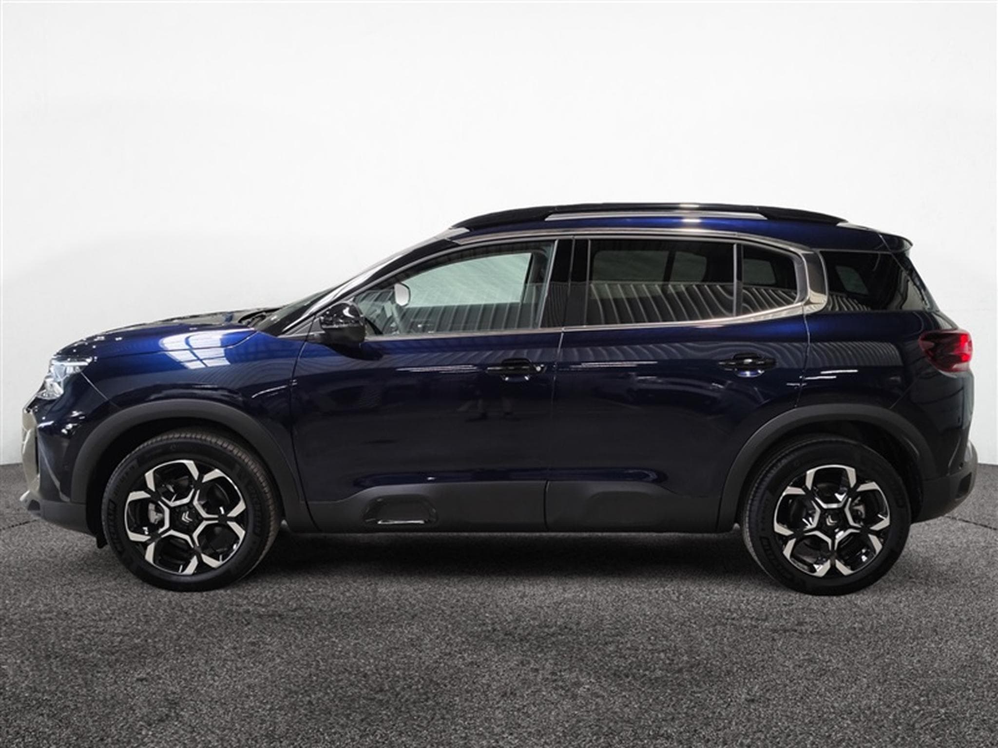 Citroën C5 Aircross 1.5 BlueHDi 130cv EAT8 MAX NAVI / FULL LED / CAMERA / JA 18" (2025) - Photo 3